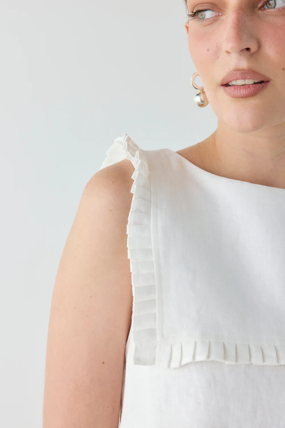 Agnes Linen Mini Dress White - Image 3