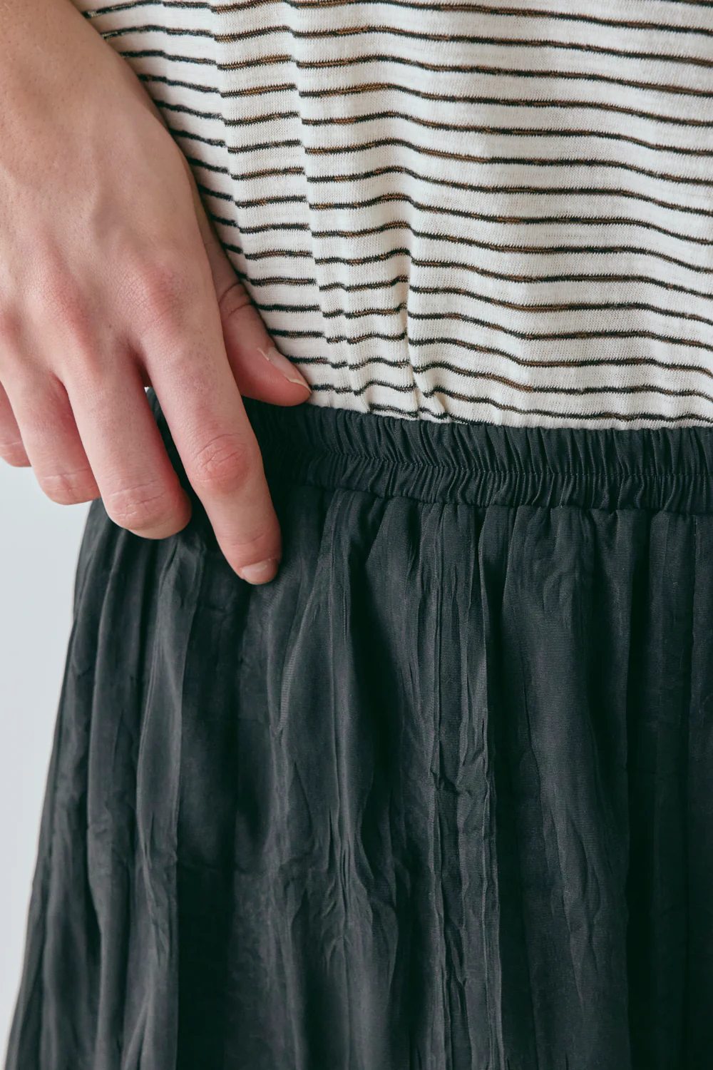 Annika Shorts Crinkle Black - Image 5