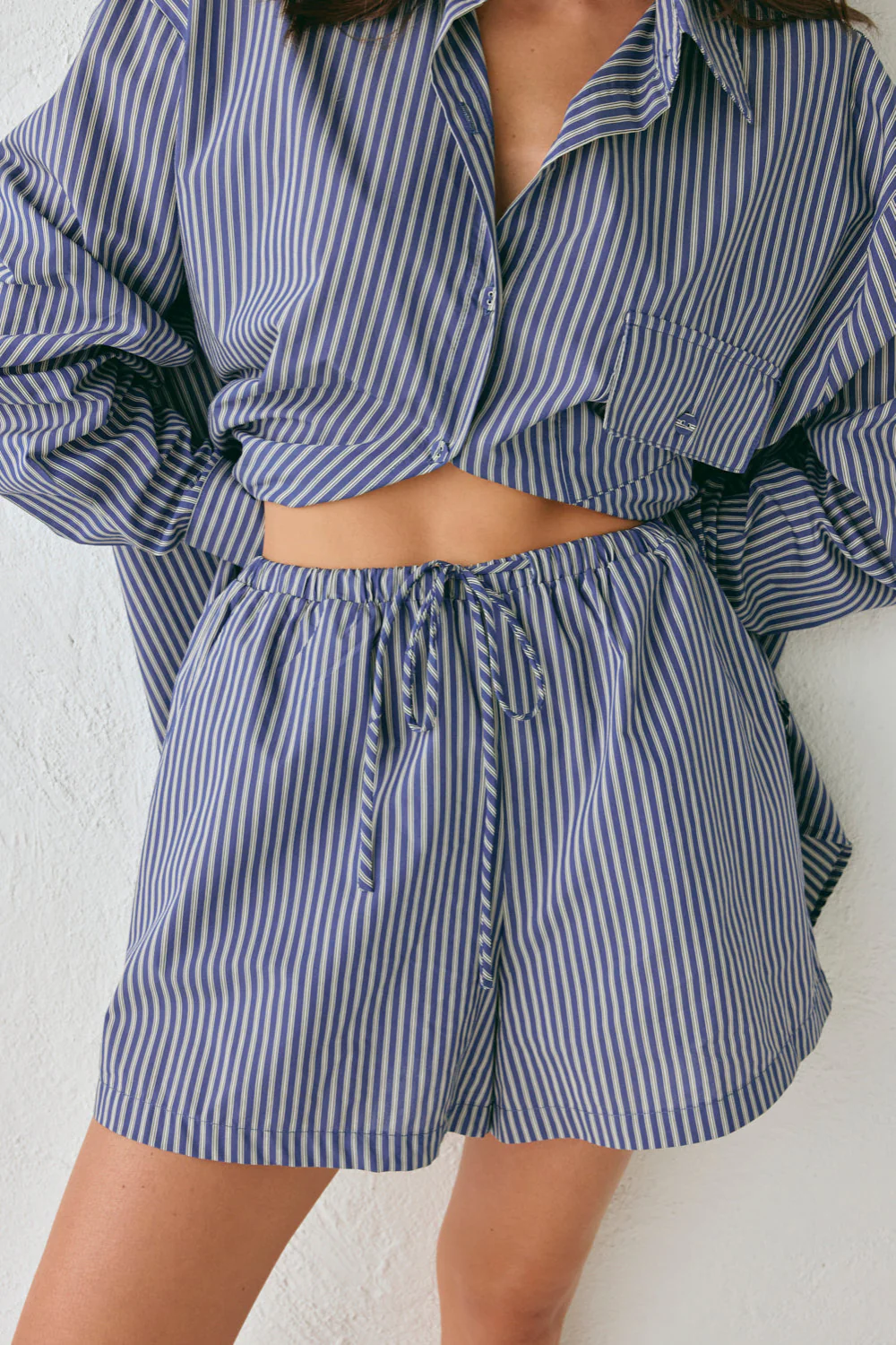 Annika Shorts Navy Stripe - Image 2