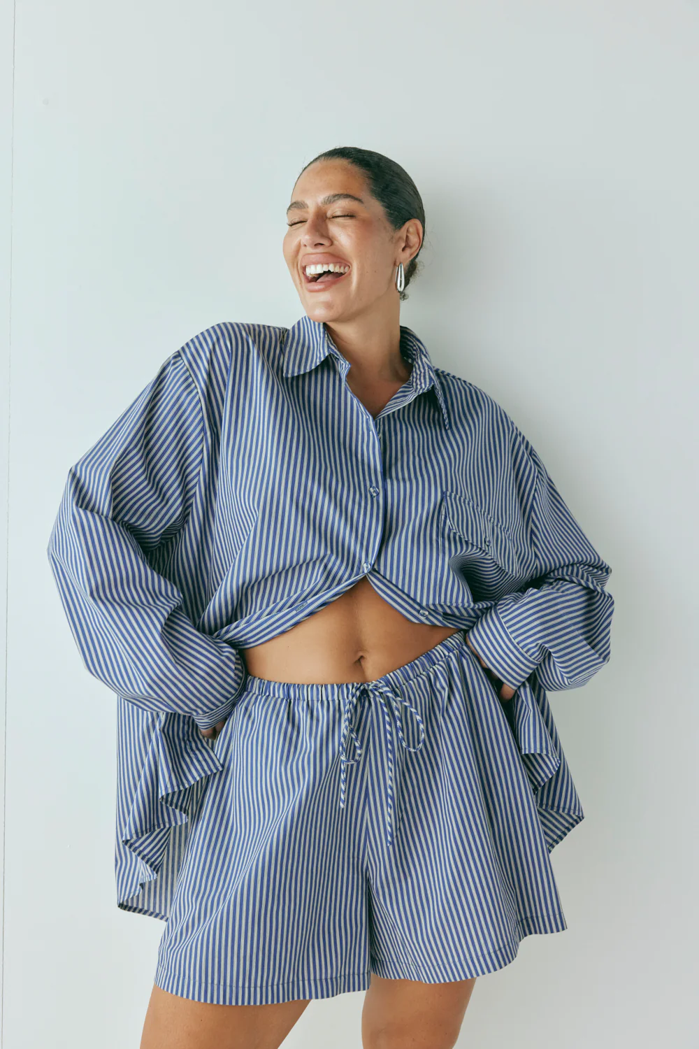 Annika Shorts Navy Stripe - Image 4