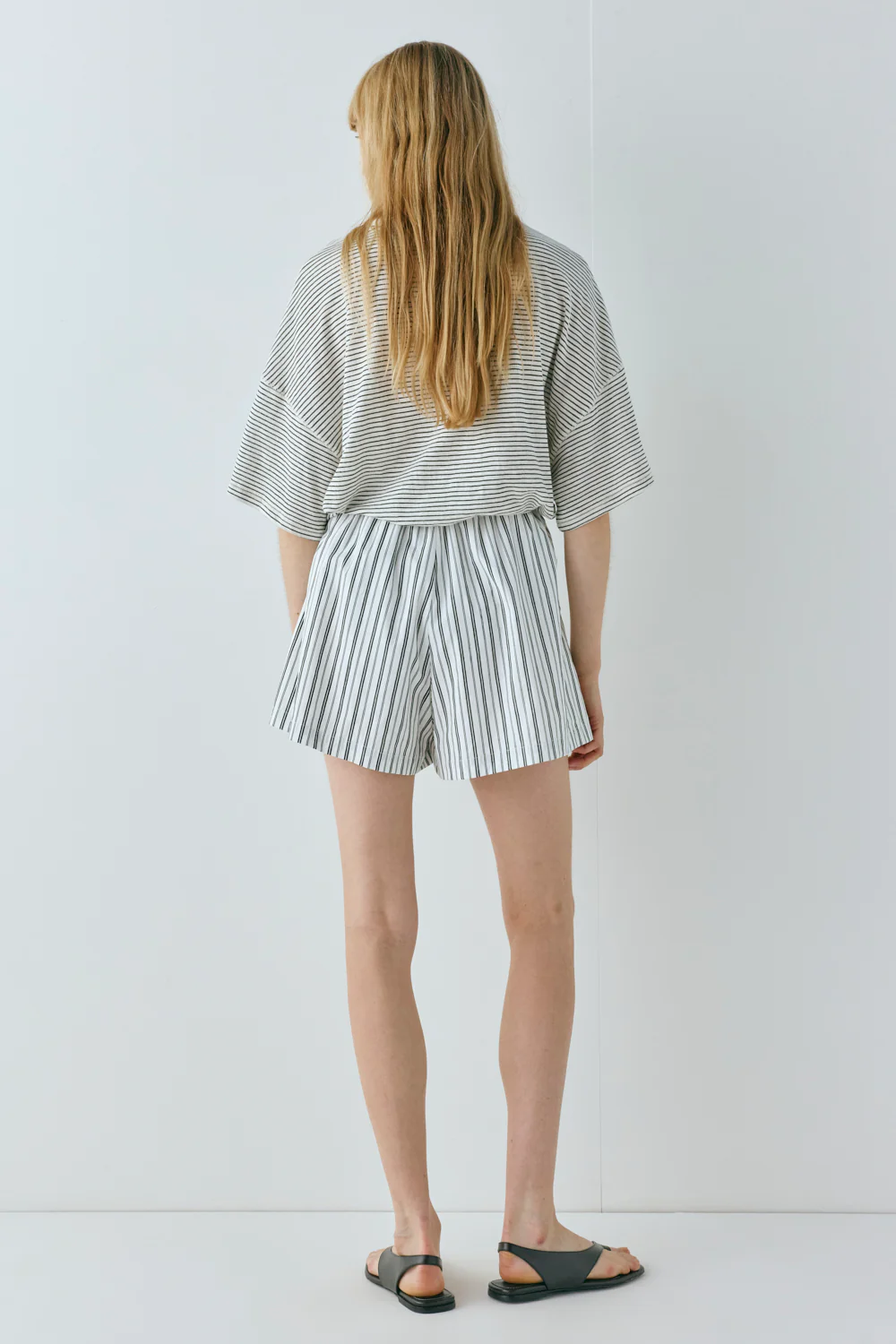 Annika Shorts Black Stripe - Image 6
