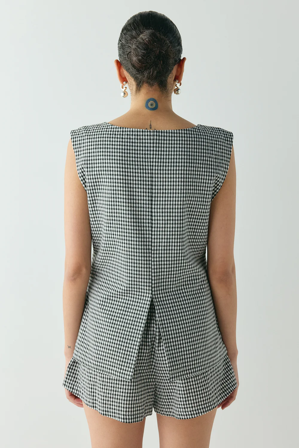 Aria Vest Black Check - Image 9