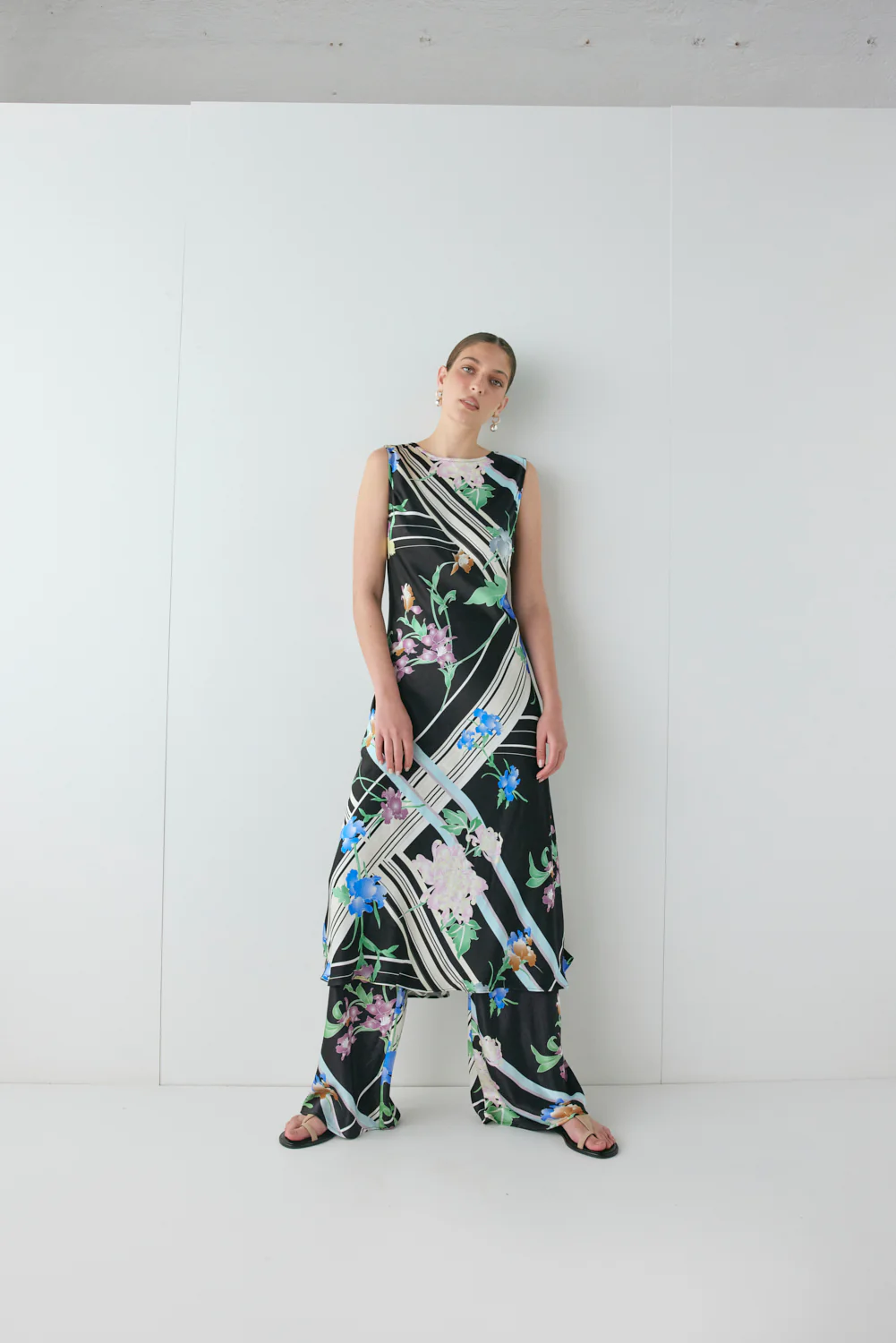 Axelle Satin Midi Dress Zari - Image 4