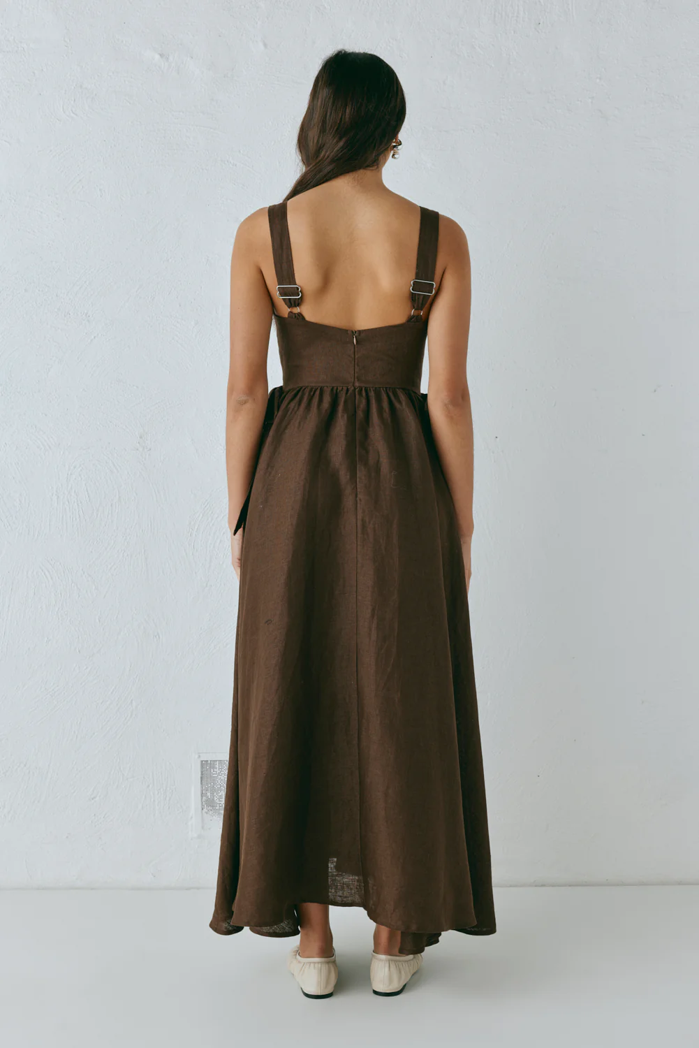 Daphne Linen Midi Dress Chocolate - Image 7