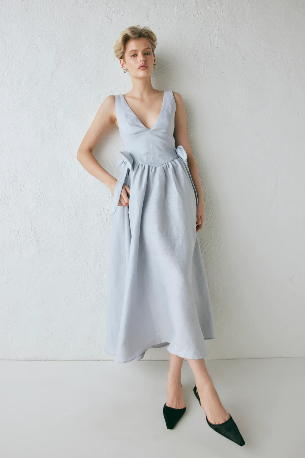 Daphne Linen Midi Dress Powder - Image 9