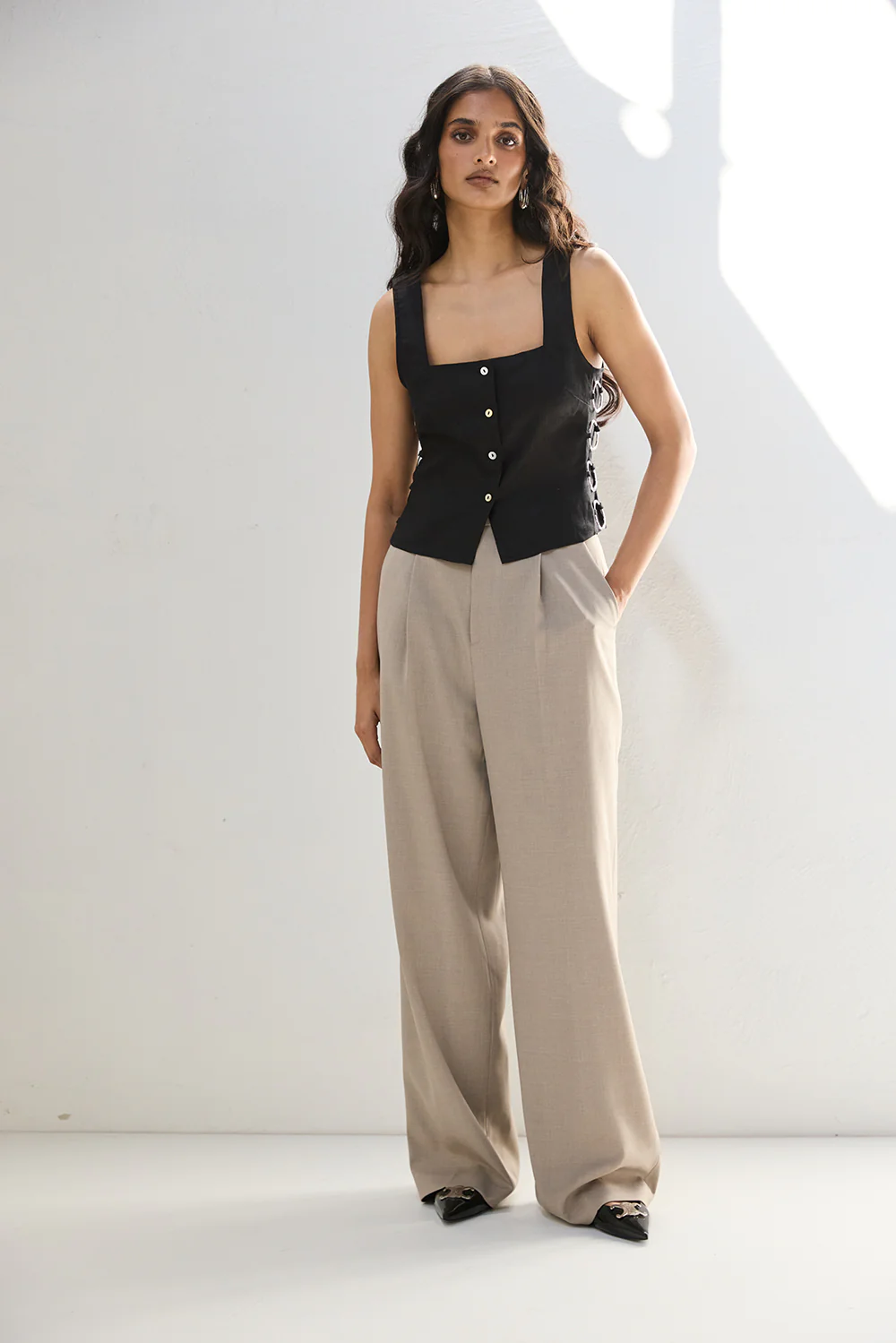 Discoteca Linen Top Black - Image 4