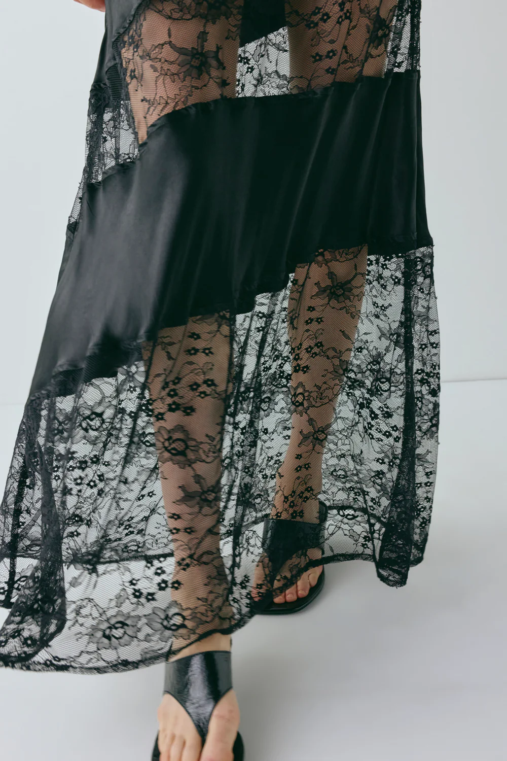 Dorit Lace Maxi Dress Black - Image 3