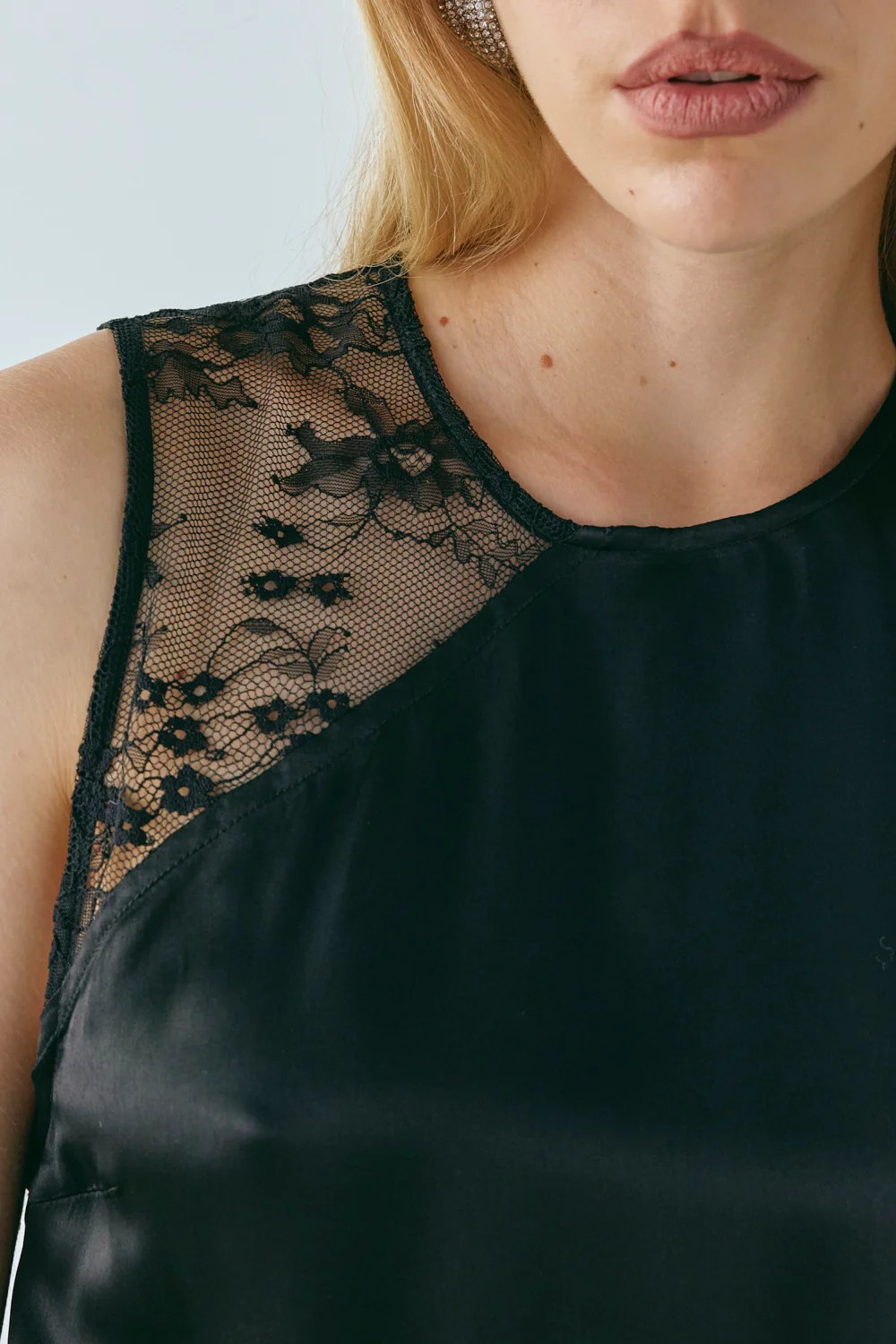 Dorit Lace Maxi Dress Black - Image 6