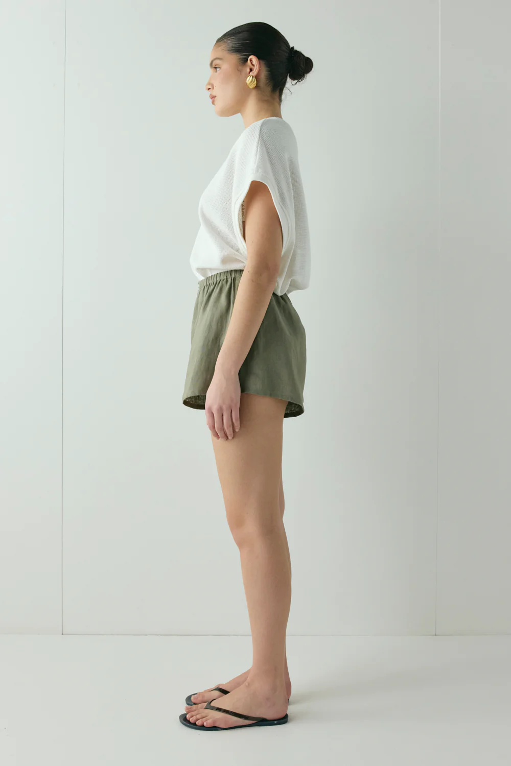 Eira Linen Shorts Khaki - Image 6
