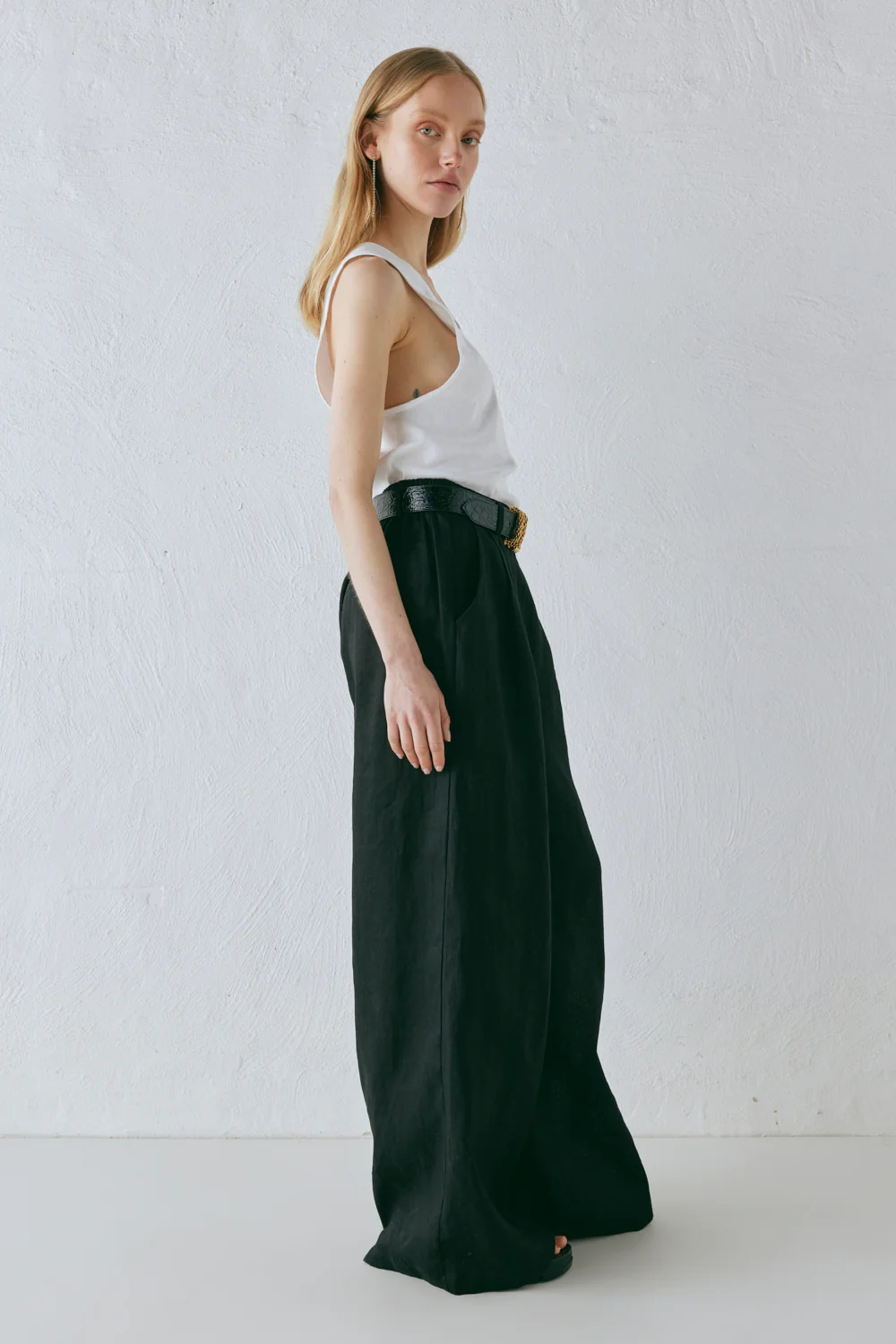 Energy Flows Linen Pants Black - Image 6