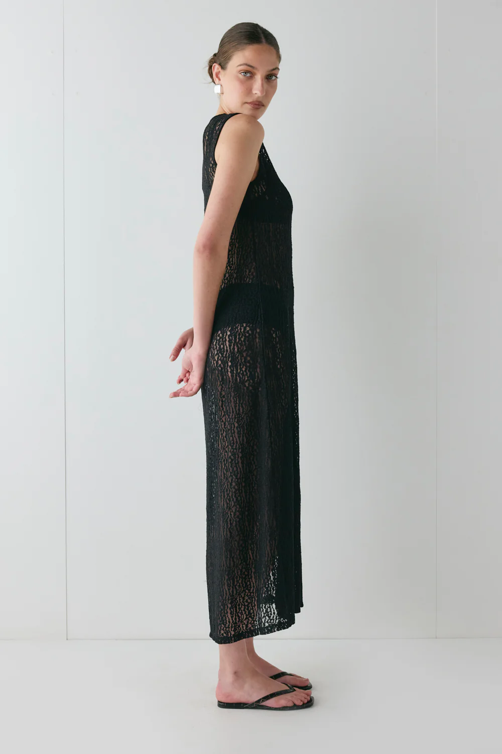 Estelle Lace Midi Dress Black - Image 4