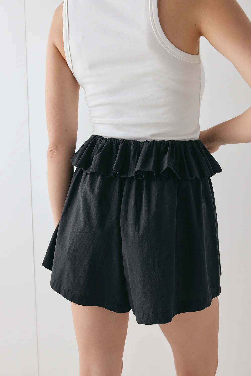 Geneva Shorts Black - Image 7