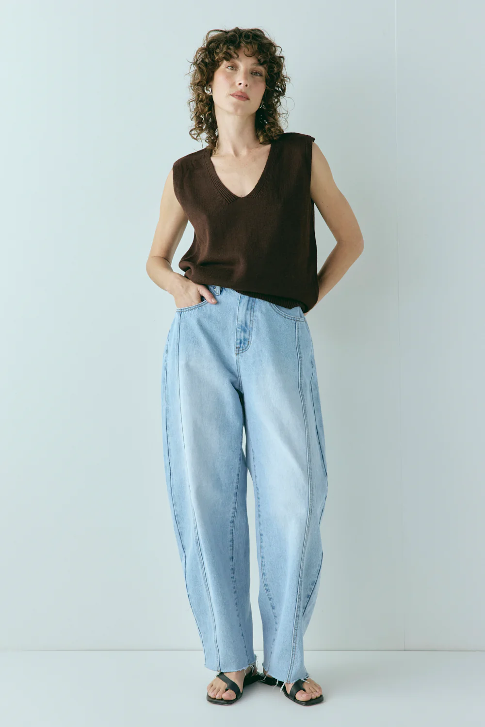 Hadley Knit Vest Chocolate - Image 2
