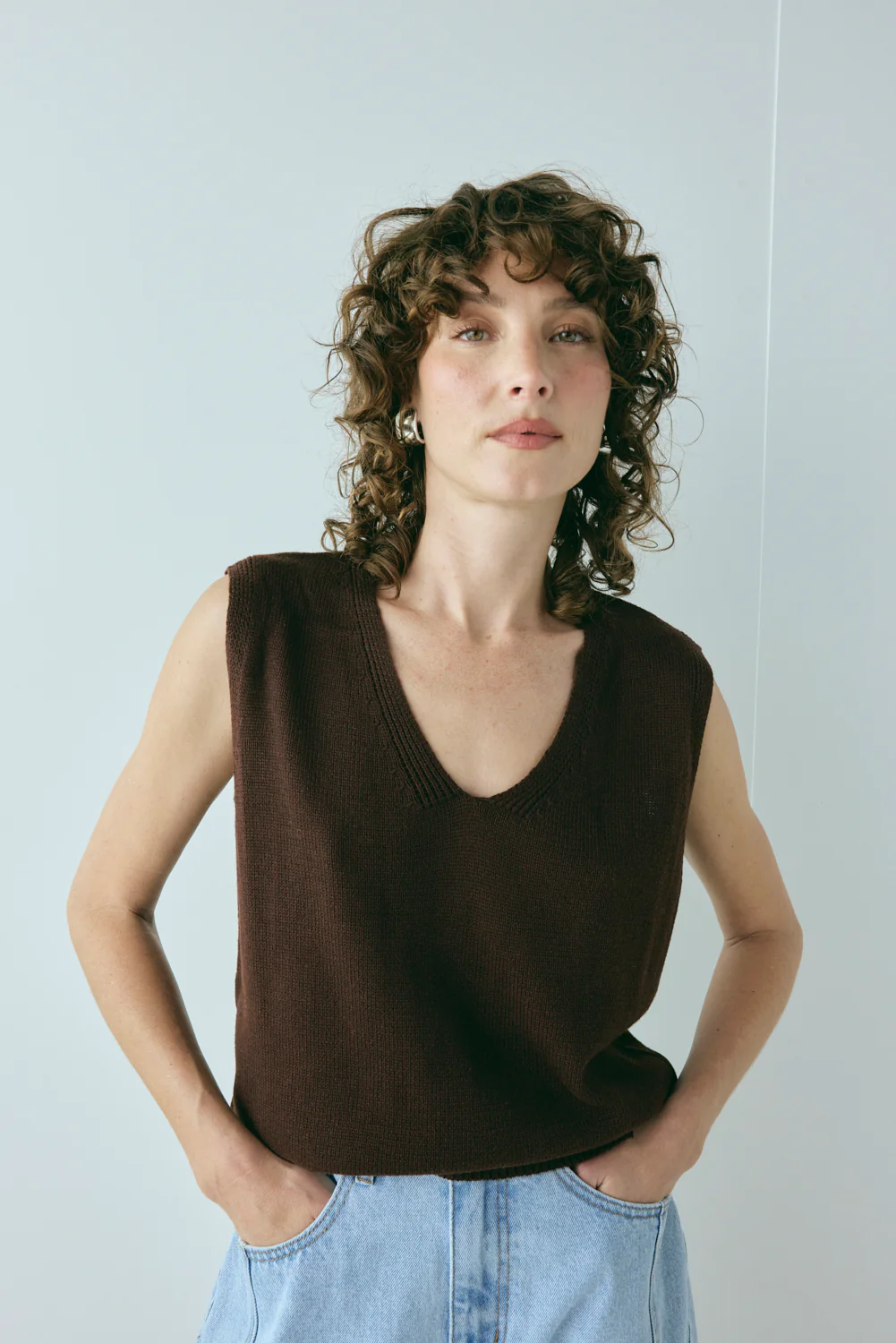 Hadley Knit Vest Chocolate - Image 4