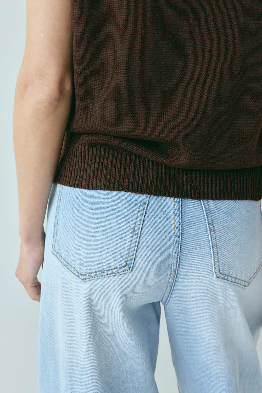 Hadley Knit Vest Chocolate - Image 6