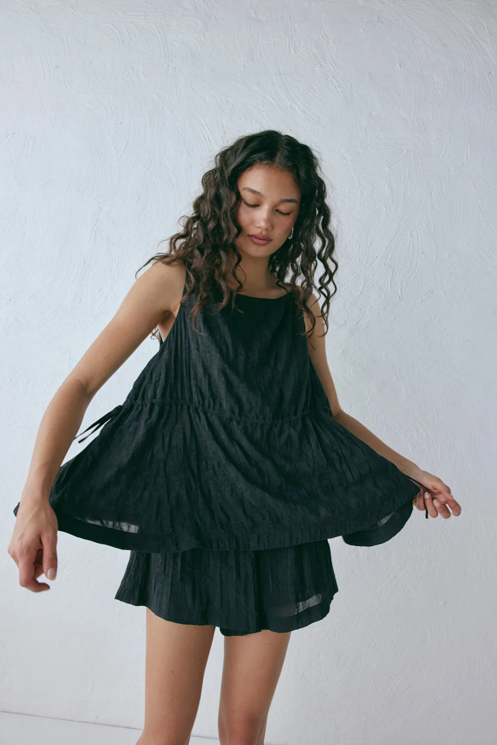 Indi Top Crinkle Black - Image 2