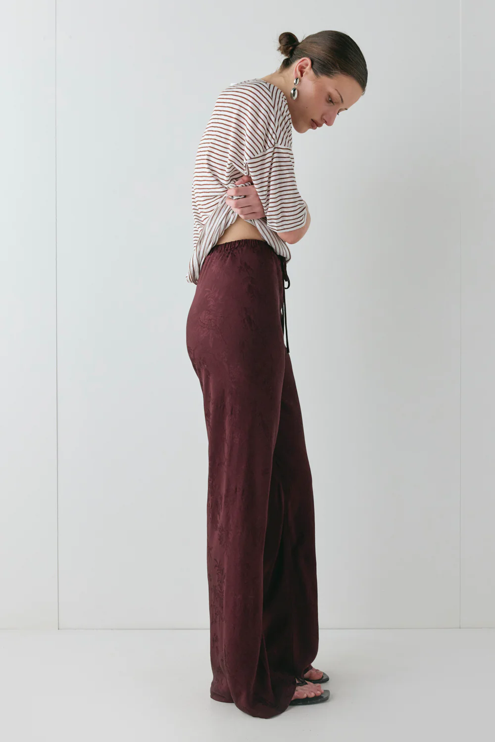 Josefin Jacquard Pants Wine - Image 2