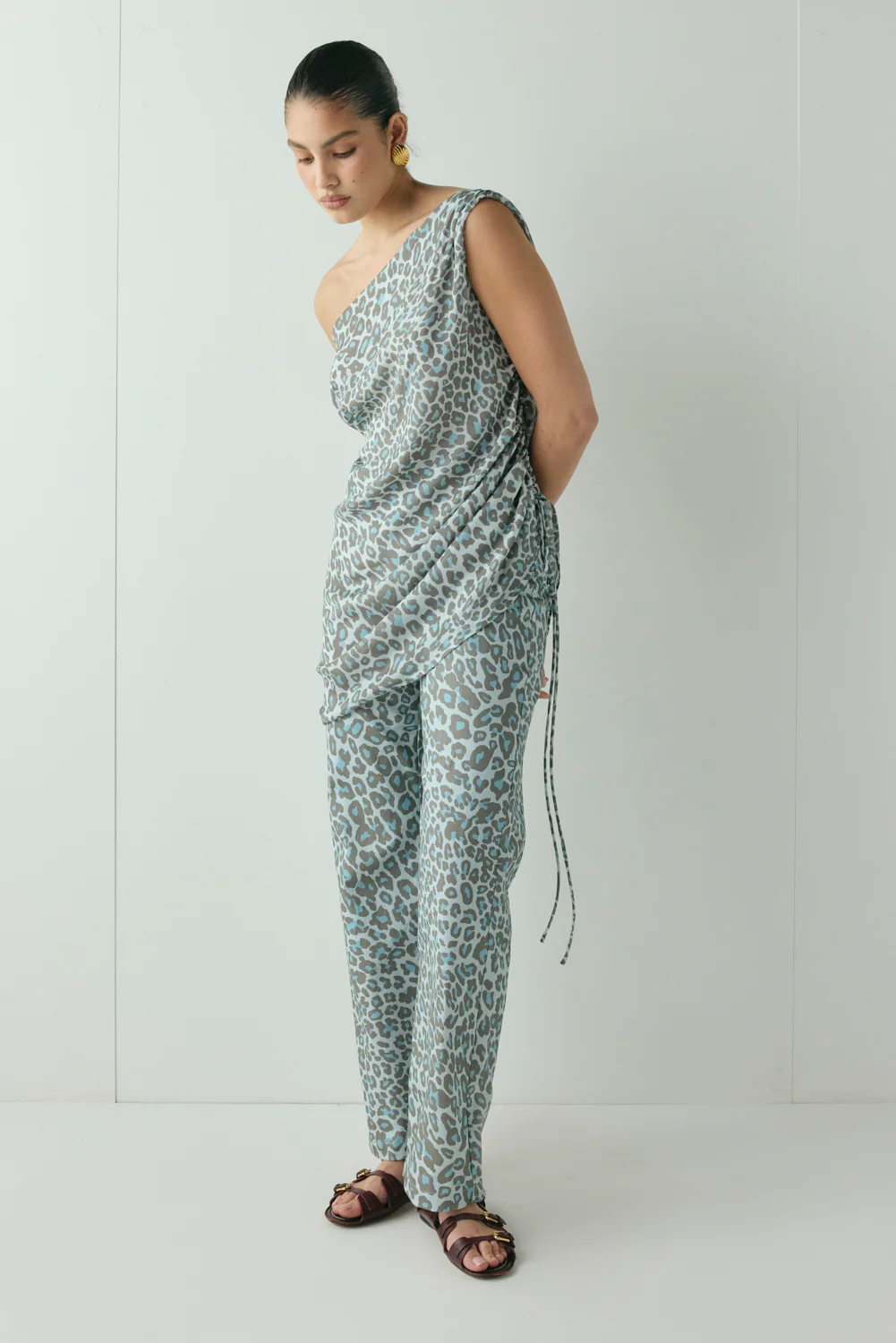 Lara Tunic Top Blue Leopard - Image 6