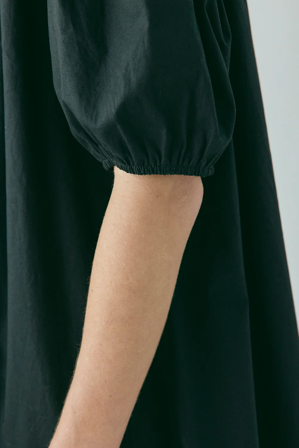 Leila Smock Mini Dress Black - Image 7