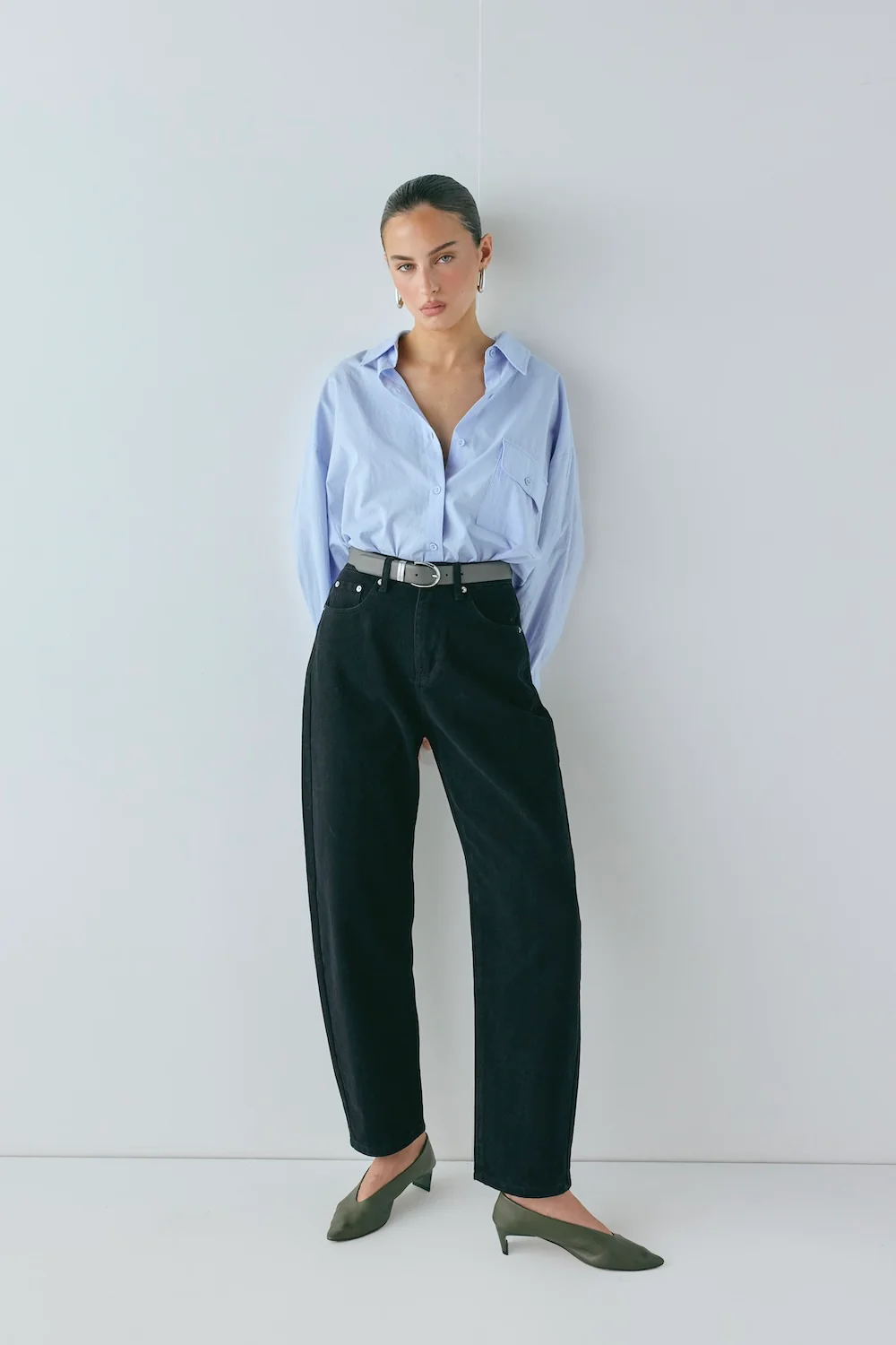 Lex Mid Rise Barrel Denim Jeans Black