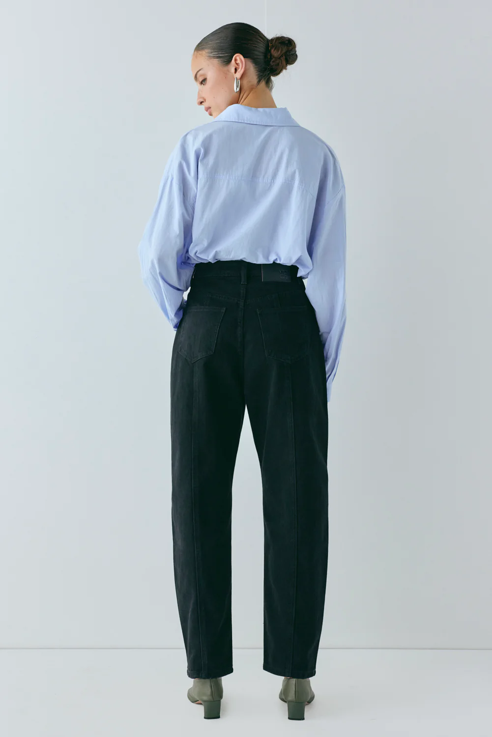 Lex Mid Rise Barrel Denim Jeans Black - Image 8