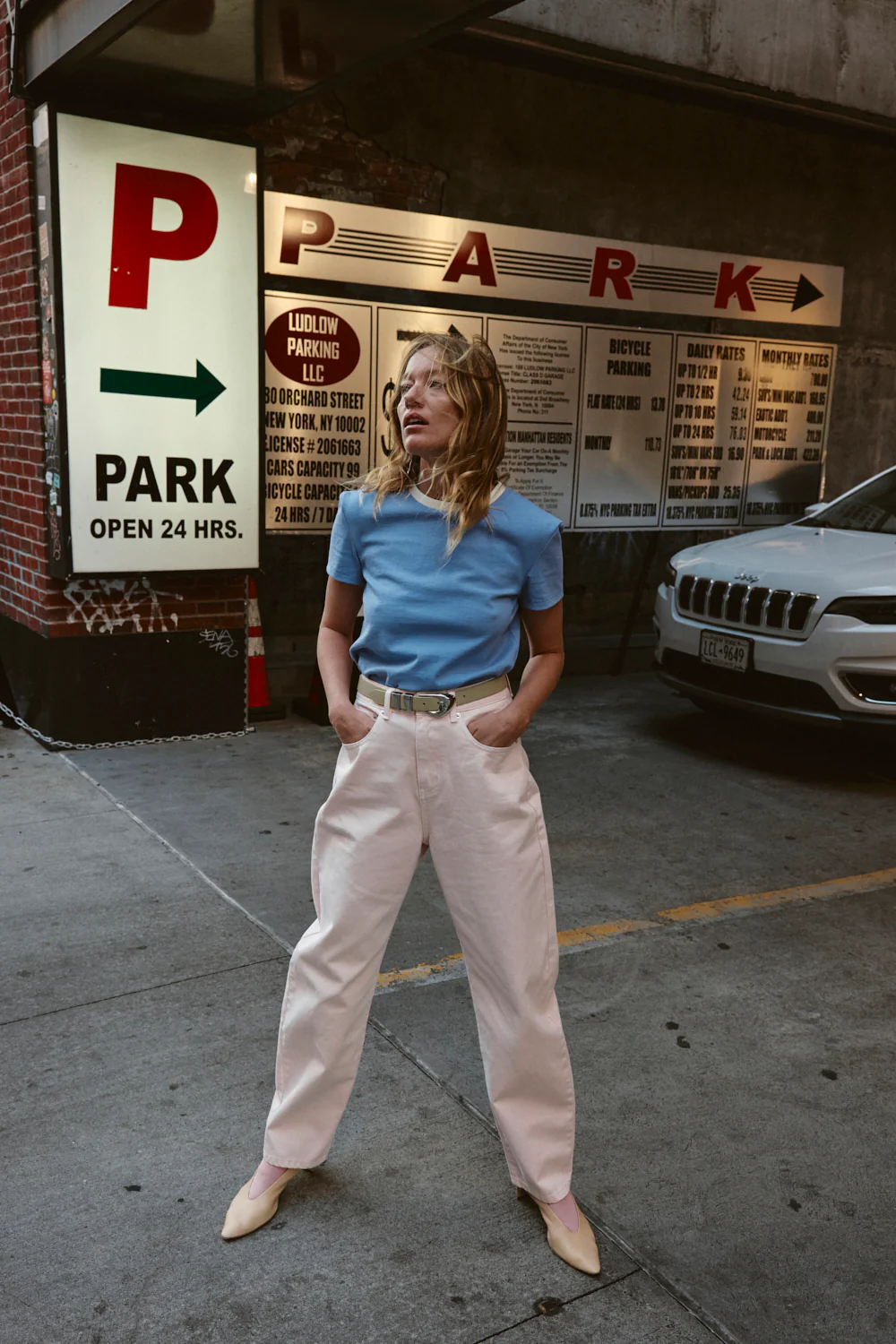 Lex Mid Rise Barrel Denim Jeans Musk - Image 2