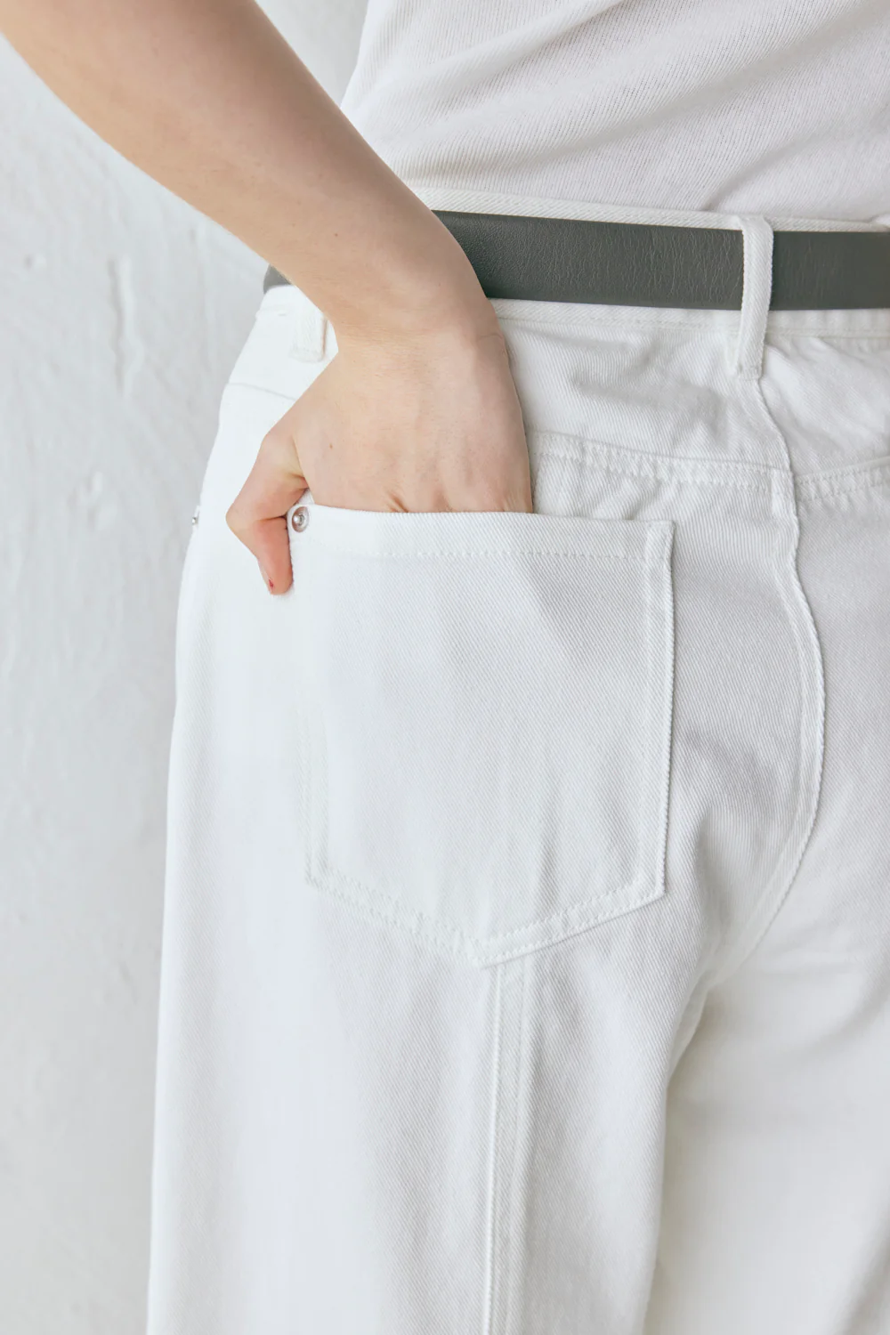 Lex Mid Rise Barrel Denim Jeans White - Image 3