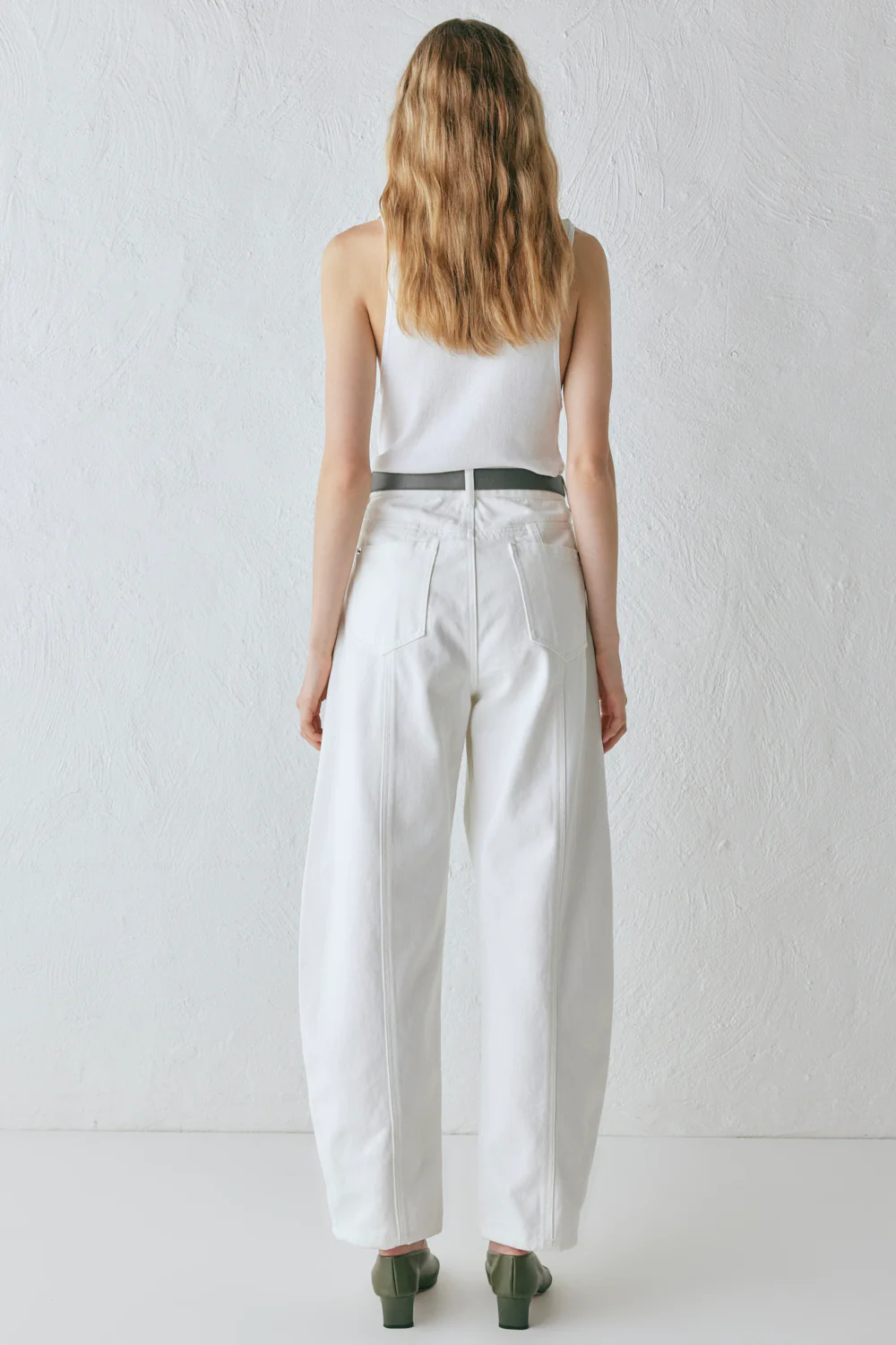 Lex Mid Rise Barrel Denim Jeans White - Image 9