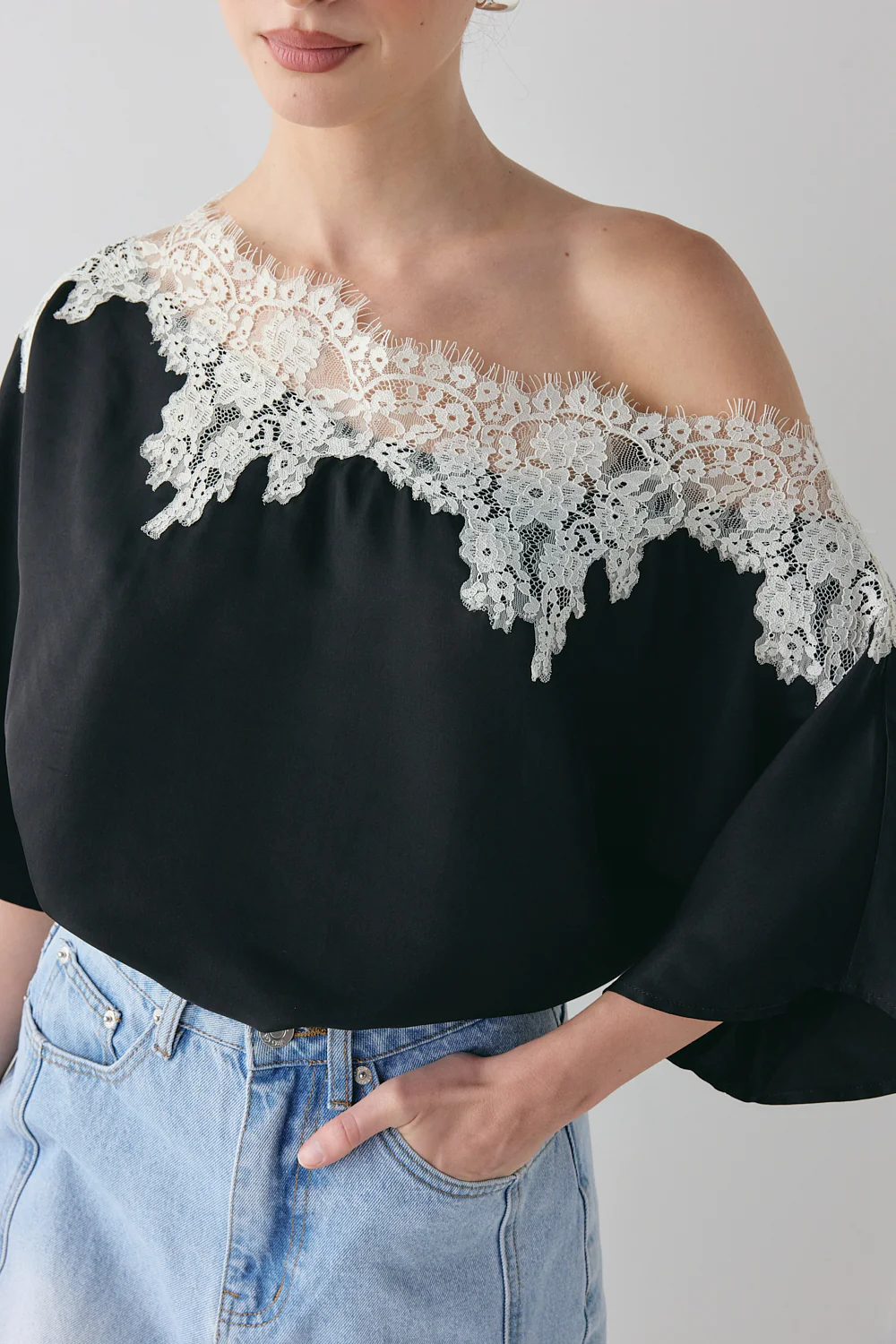 Miette Lace Top Black - Image 2