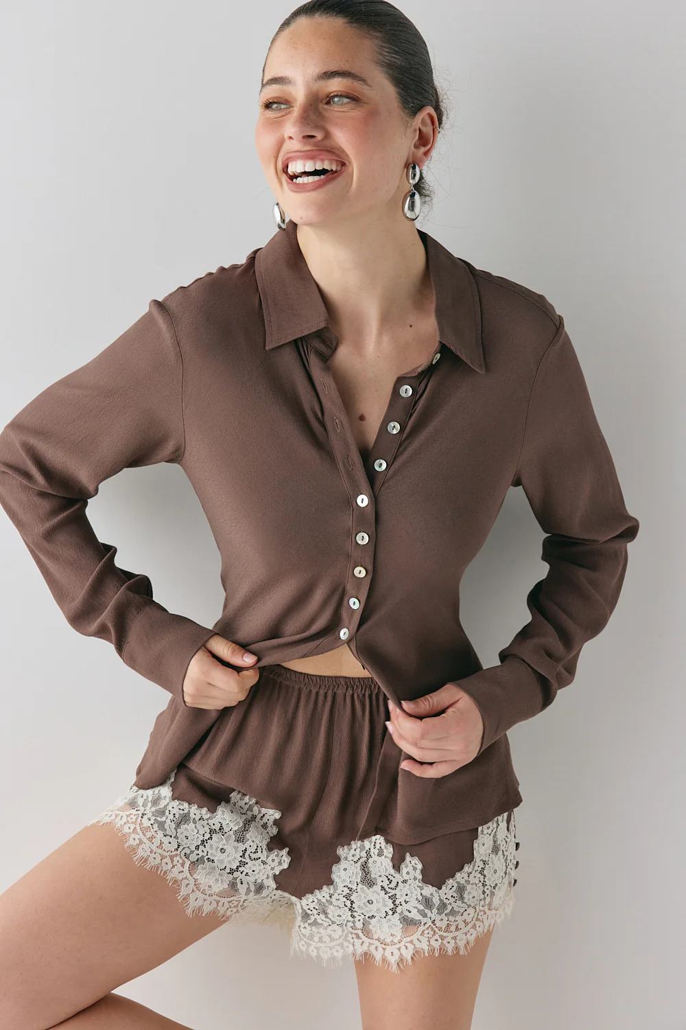 Monikh Lace Shorts Chocolate - Image 2