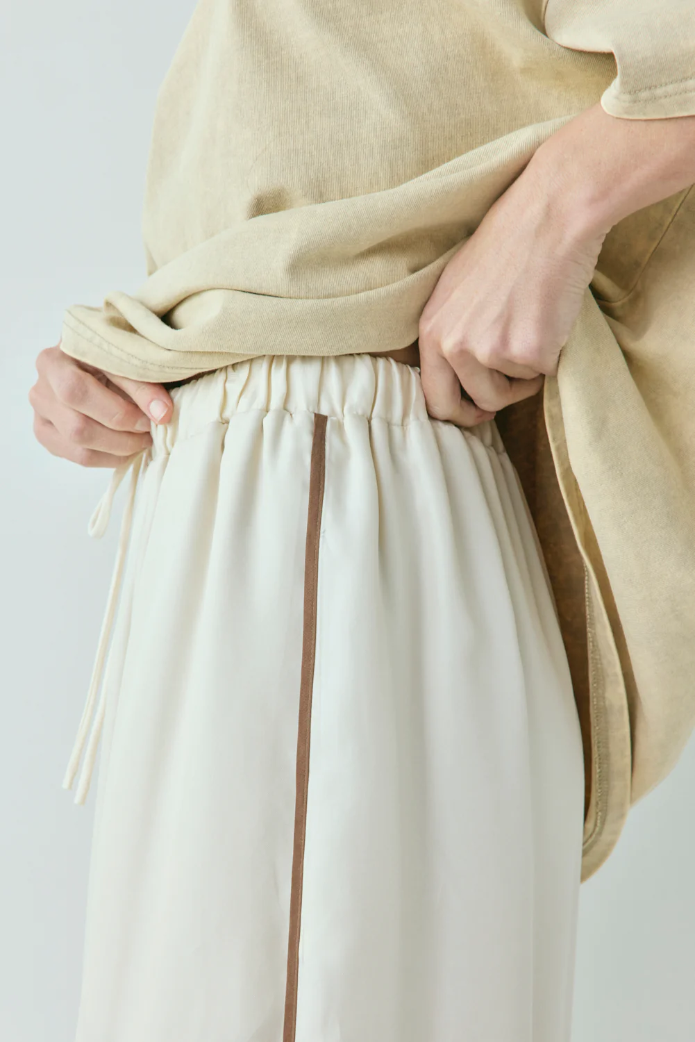 Moonscapes Pants Cream - Image 7