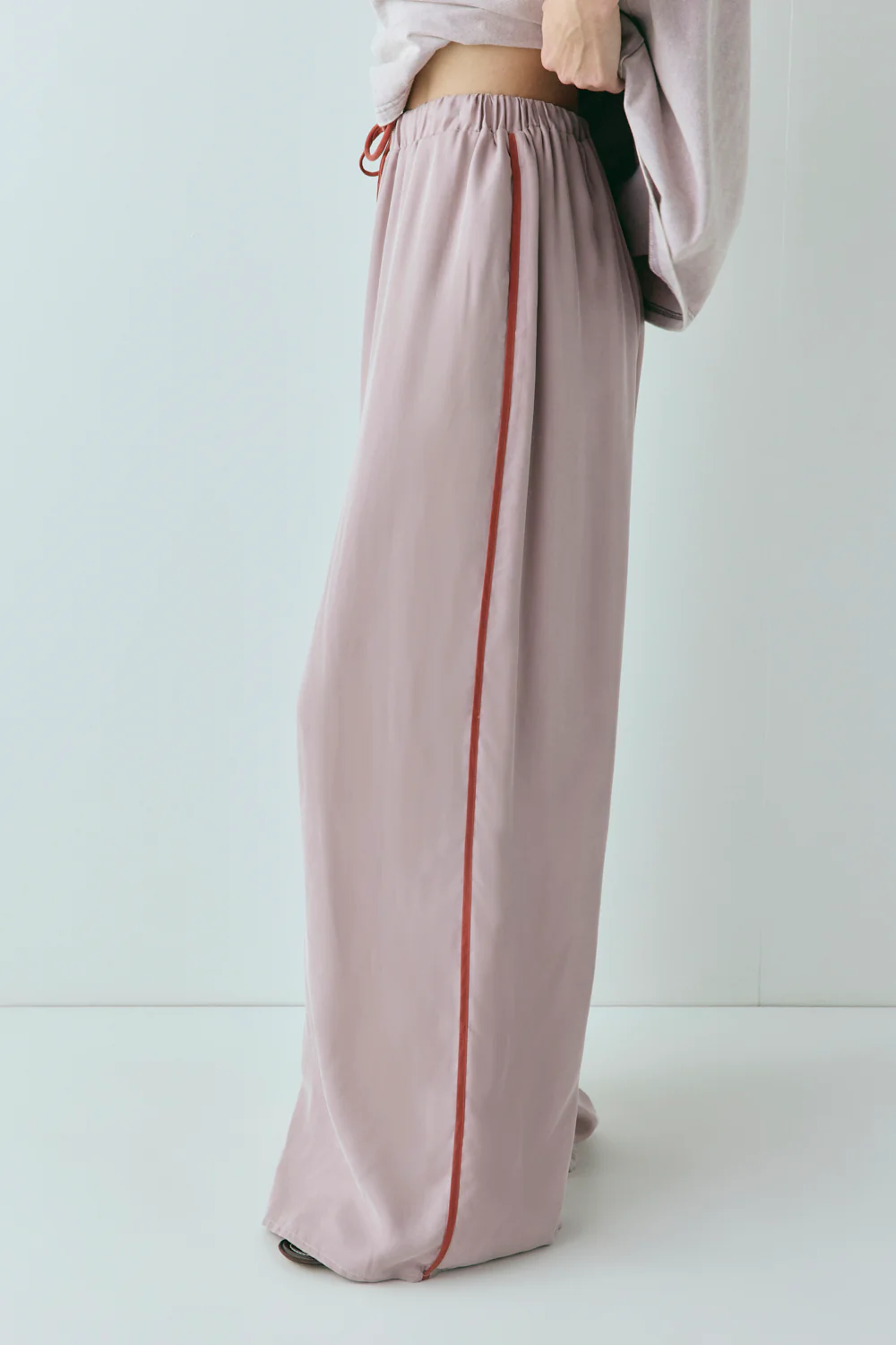 Moonscapes Pants Mauve - Image 7