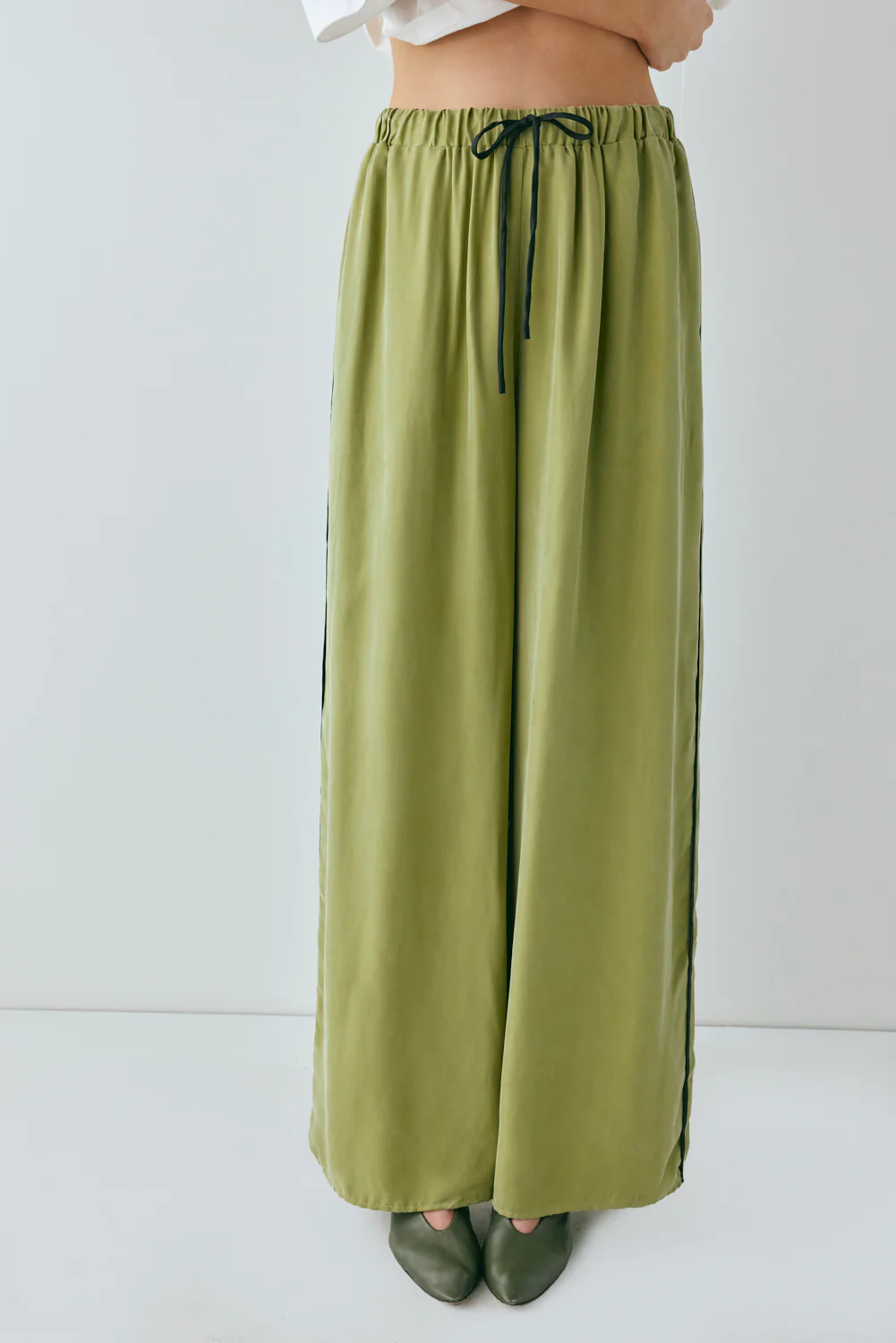 Moonscapes Pants Moss - Image 8