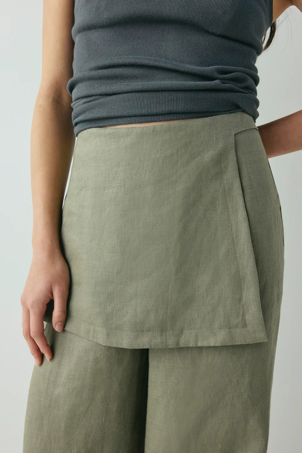 Musa Linen Pants Khaki - Image 2
