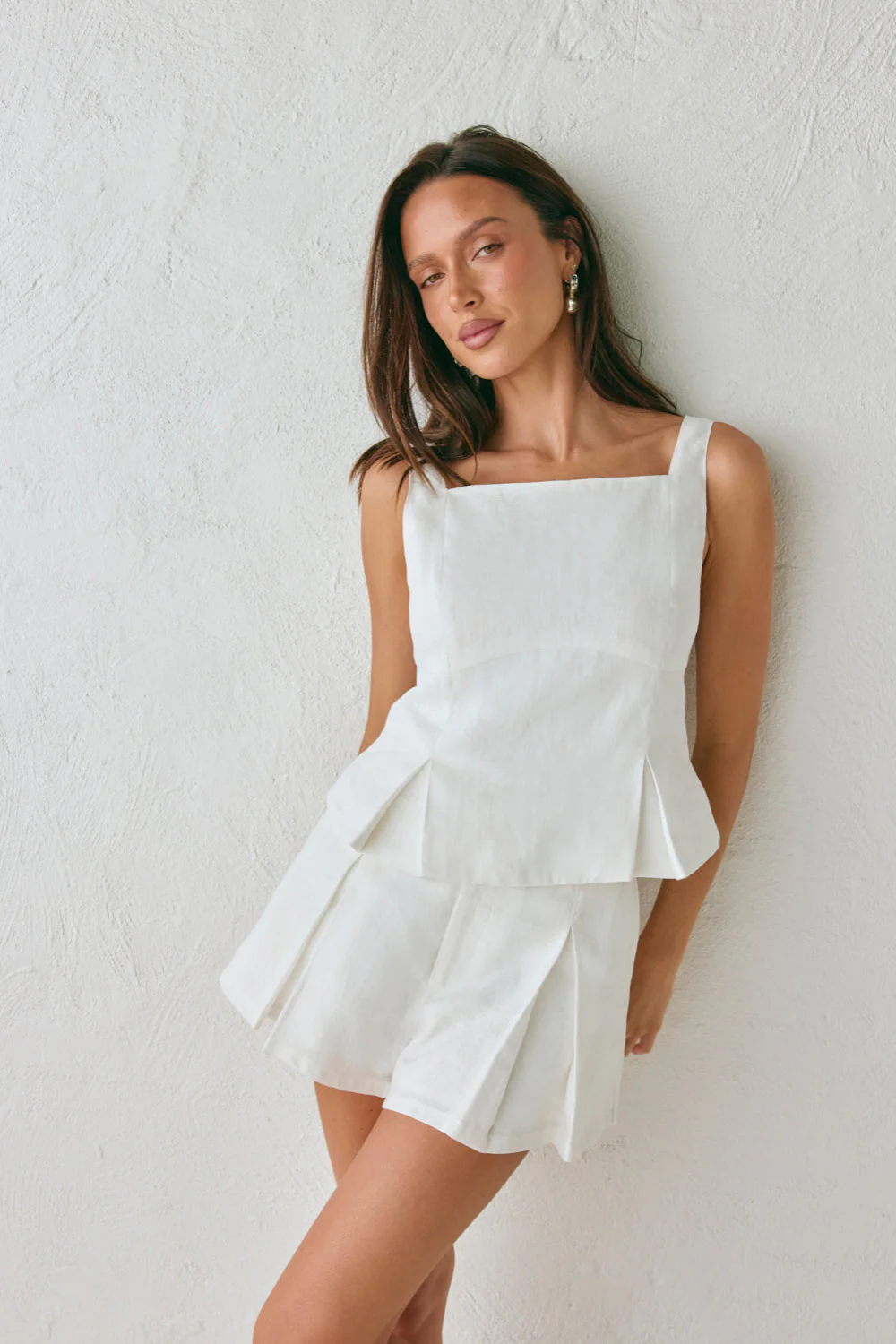 Nela Linen Shorts White - Image 6