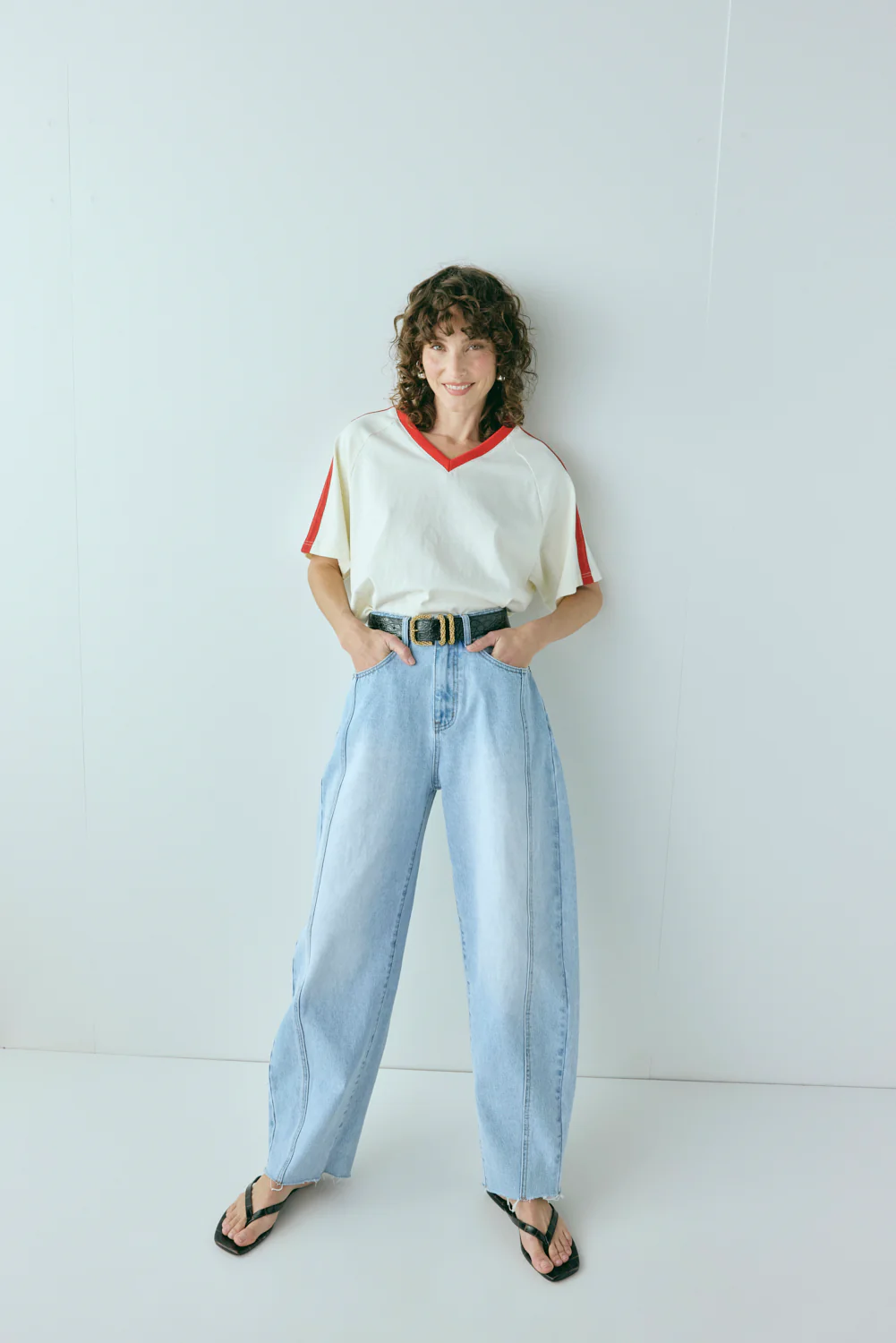 Nyra High Rise Barrel Denim Jeans Light Blue - Image 3