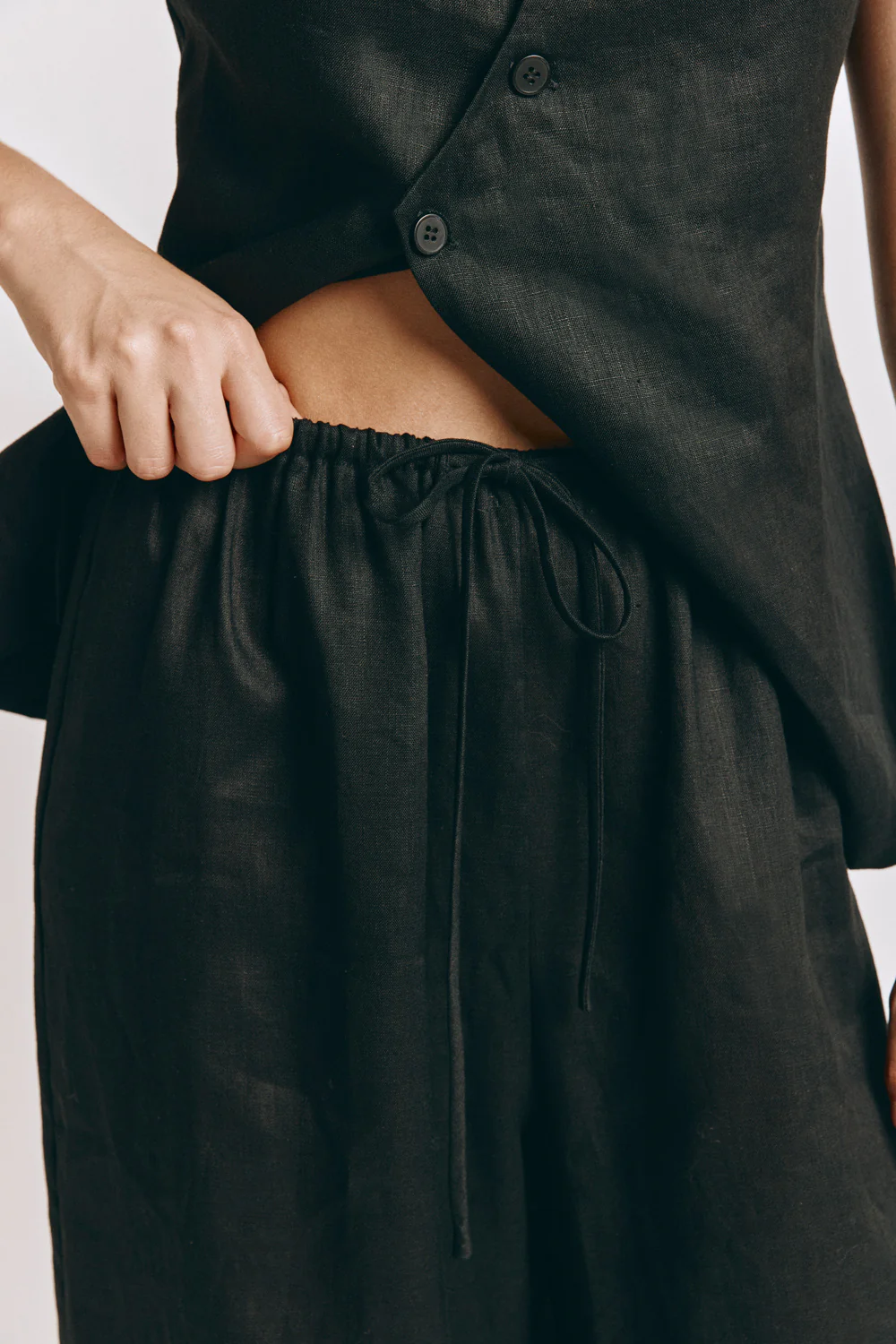 Raya Linen Pants Black - Image 4