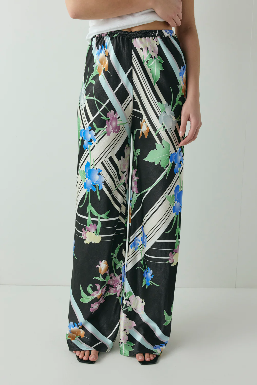 Remi Satin Pants Zari - Image 3