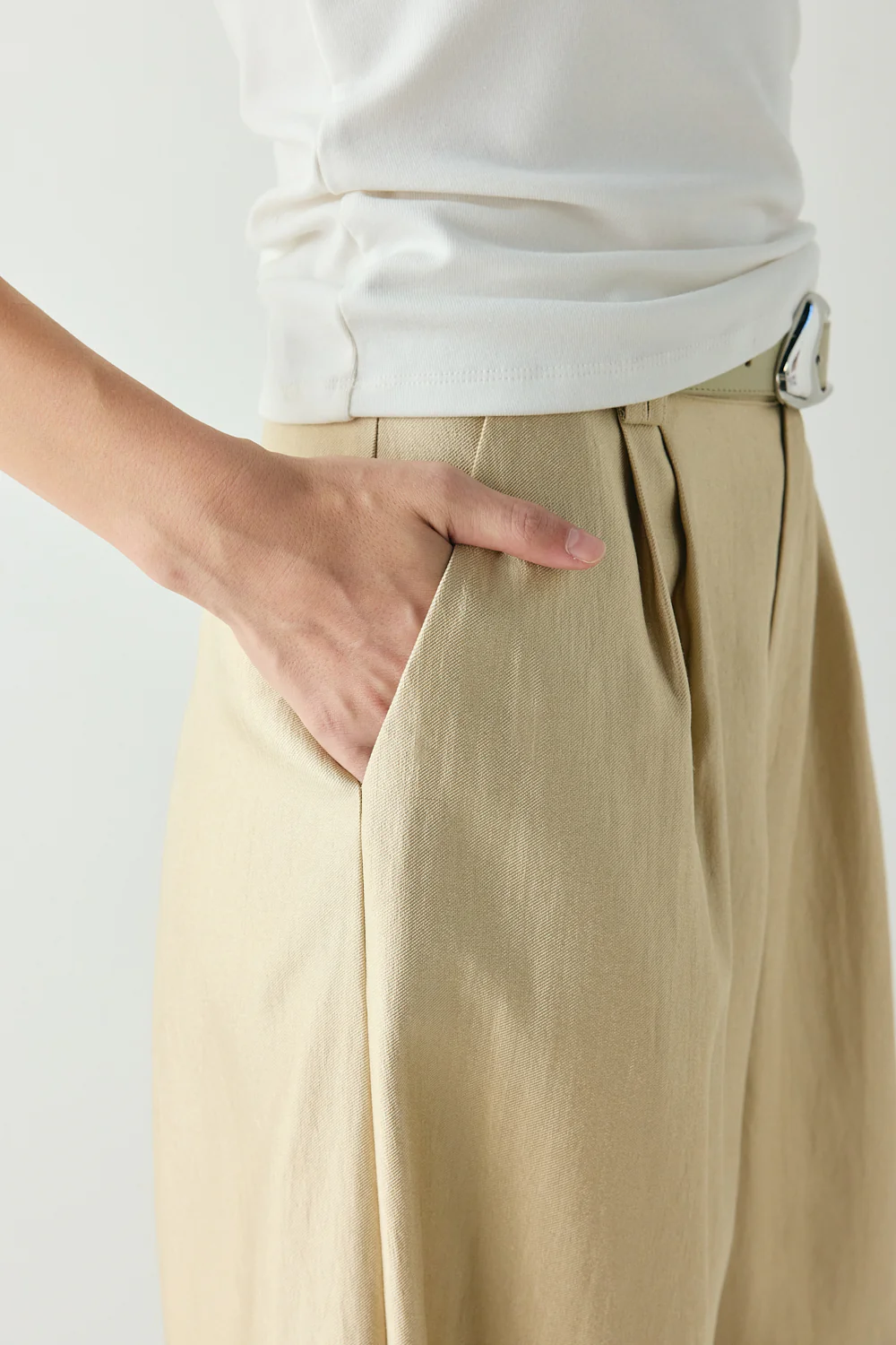 Skye Pants Gold - Image 4