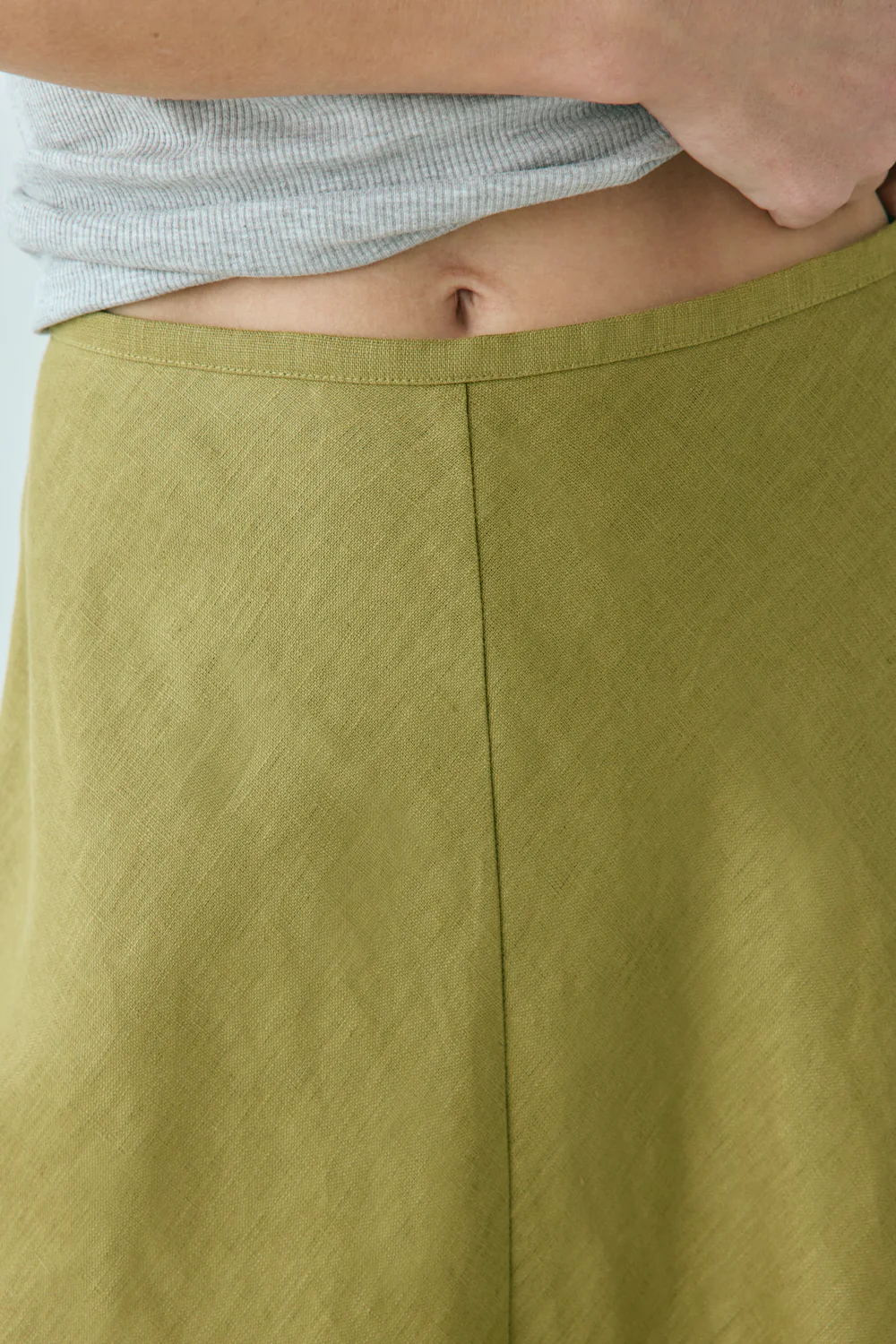 Solene Linen Maxi Skirt Olive - Image 5