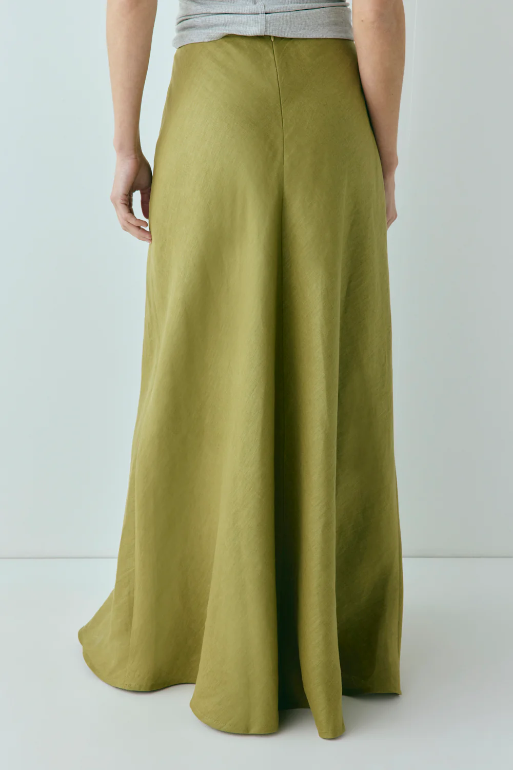 Solene Linen Maxi Skirt Olive - Image 8