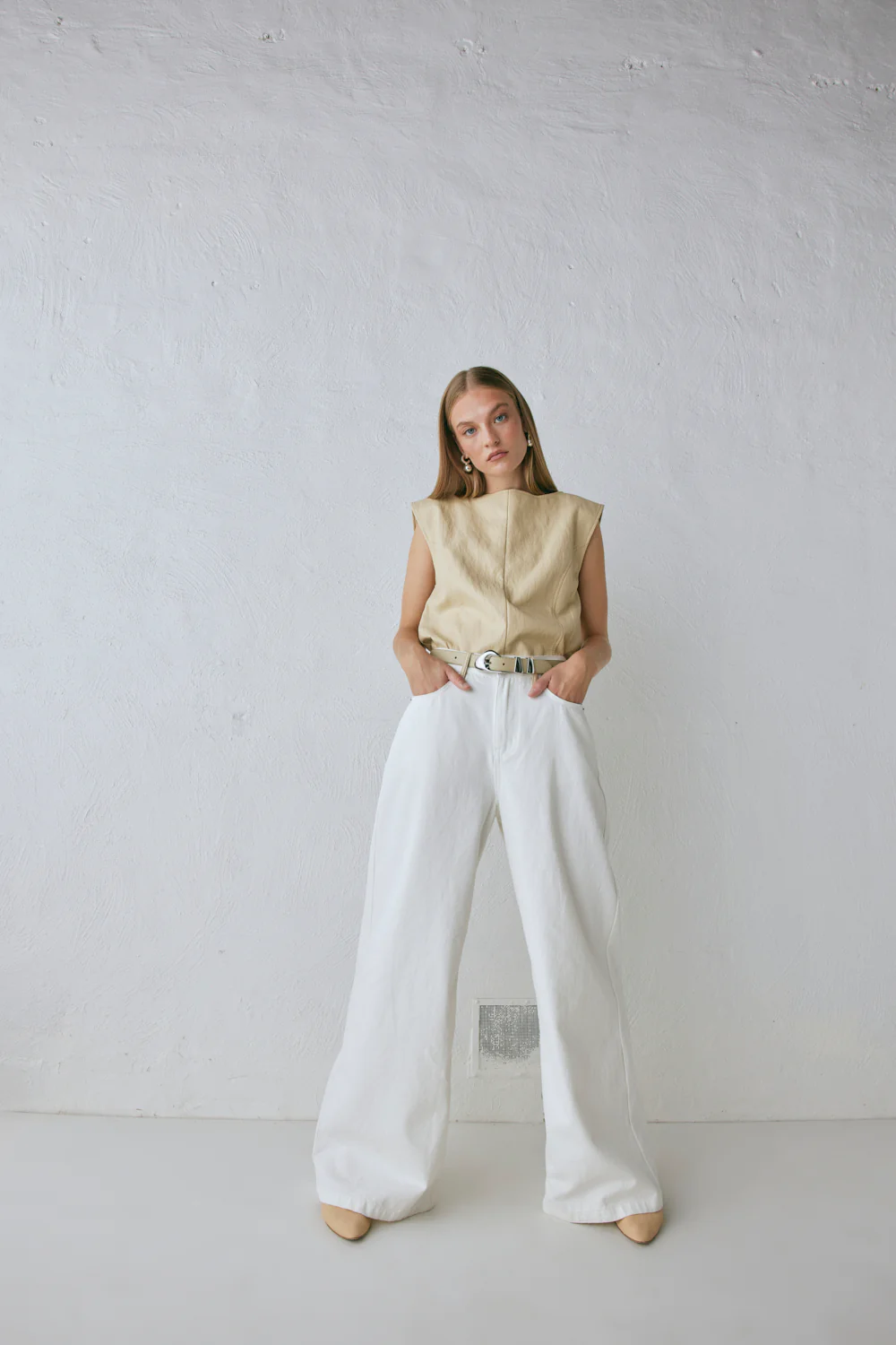 Sutton High Rise Denim Jeans White - Image 3