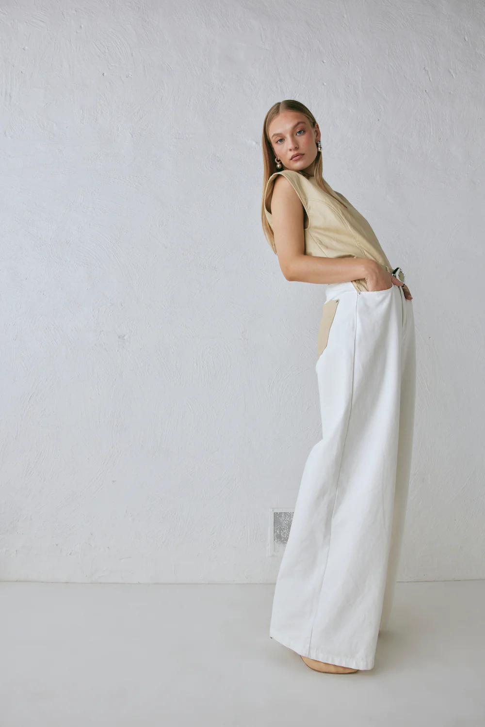 Sutton High Rise Denim Jeans White - Image 6