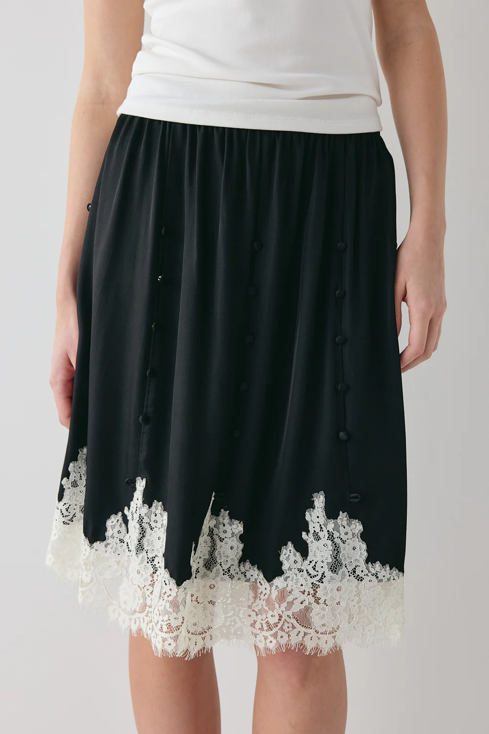 Thea Lace Skirt Black - Image 4