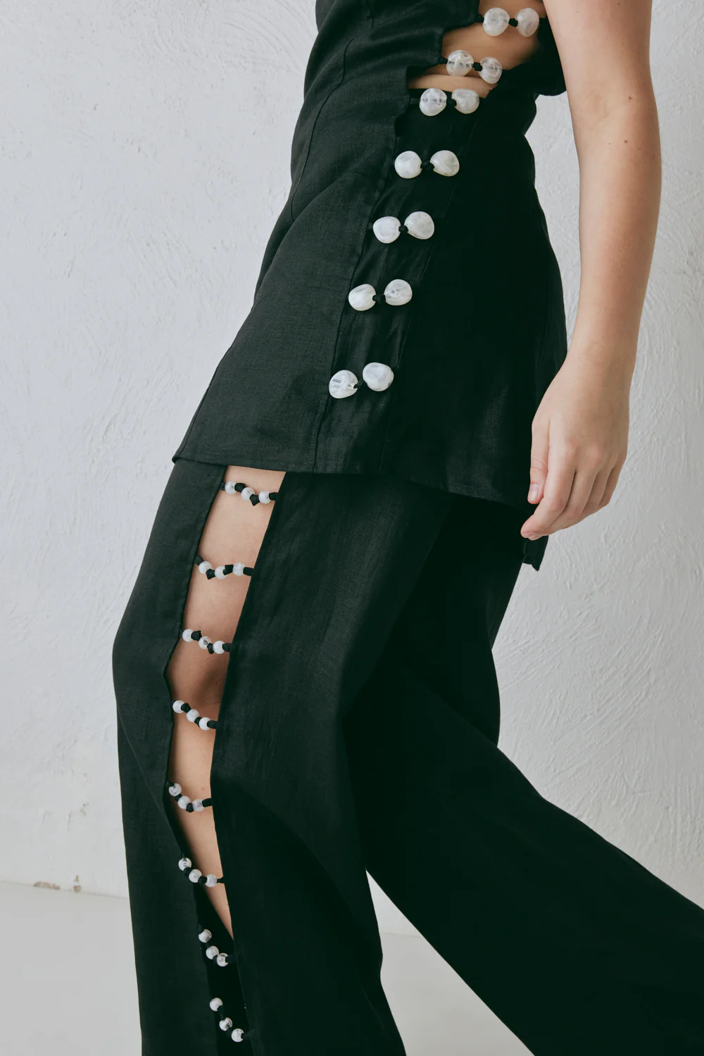 Tia Linen Mini Dress Black - Image 6