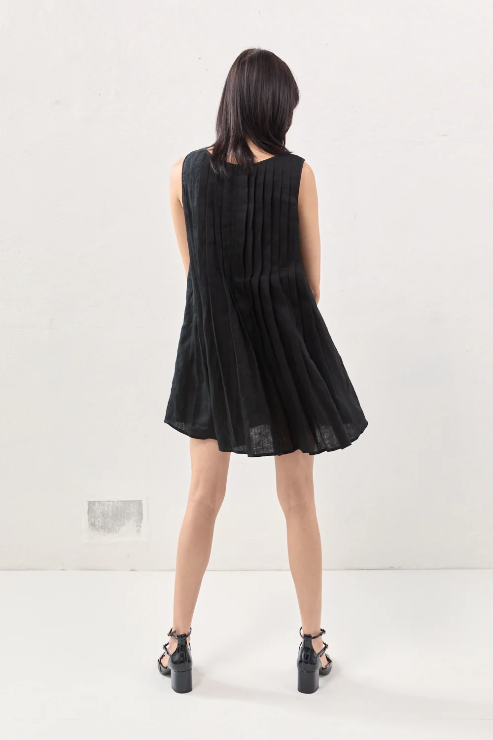 Valeria Linen Mini Dress Black - Image 8