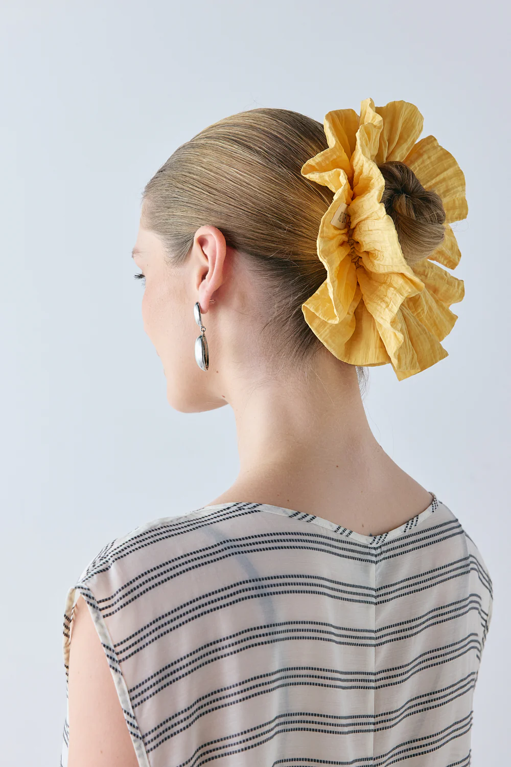 Volume Puff Scrunchie Marigold - Image 2