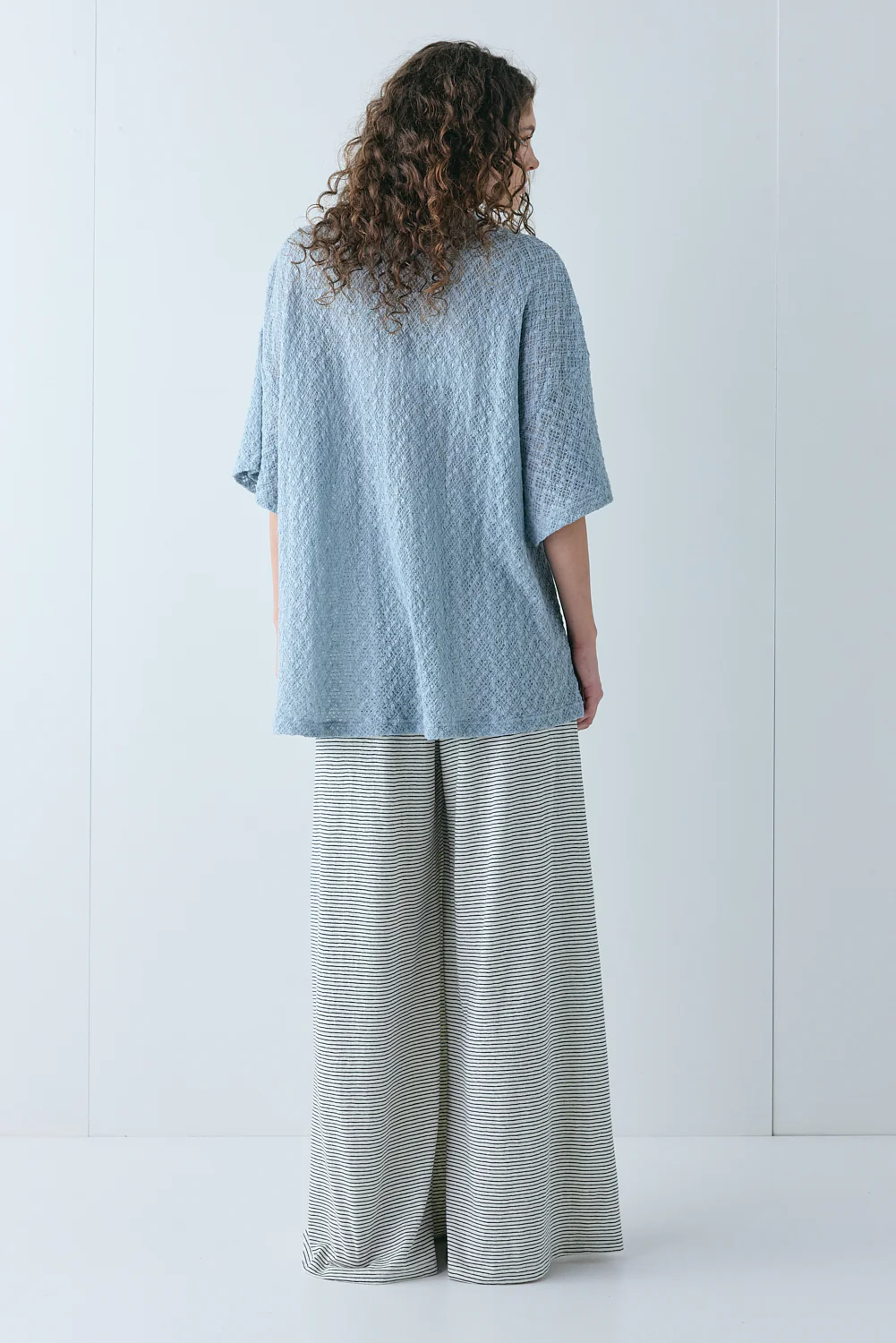 Willow Lace Tee Powder - Image 6