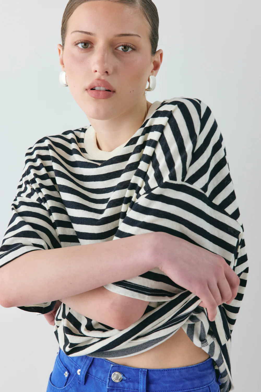 Willow Tee Black Stripe - Image 3
