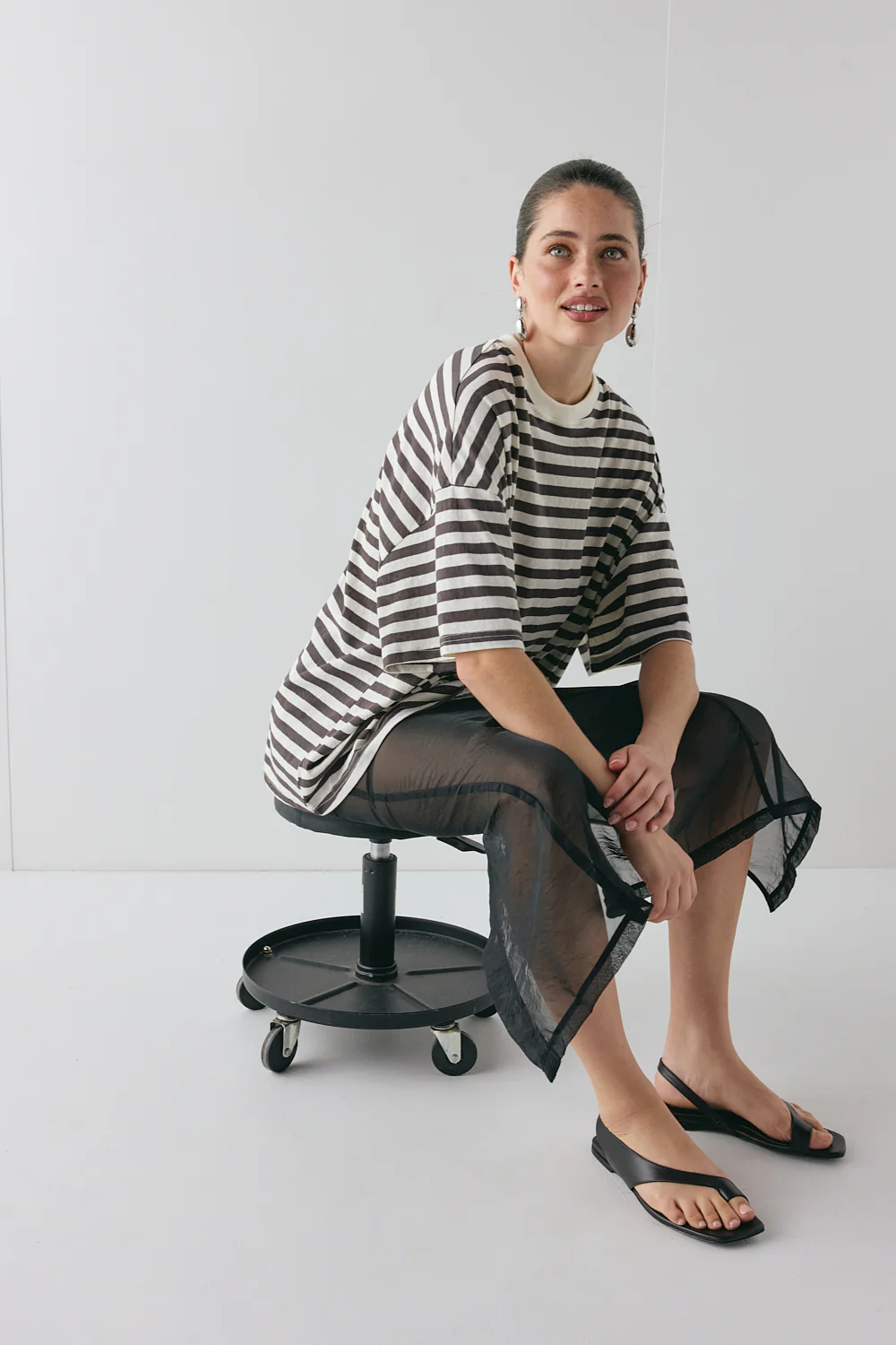 Willow Tee Charcoal Stripe - Image 4